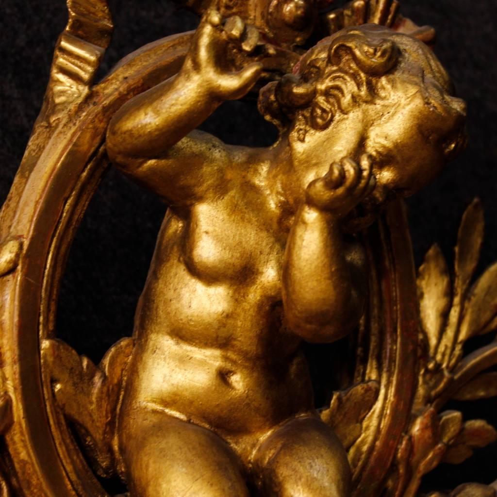 French Mirror in Giltwood and Plaster with Little Angel from 19th Century In Good Condition In Vicoforte, Piedmont