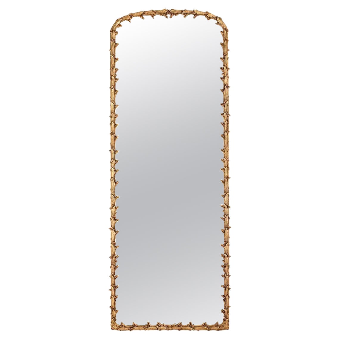 Specchio francese modello L, foglia d'oro invecchiato, legno di mogano.