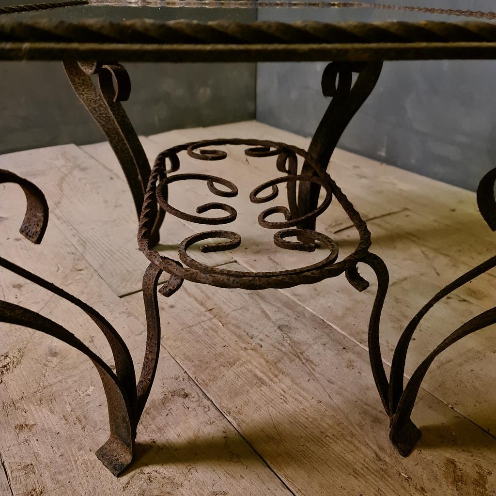 20th Century French Mirrored Low Table For Sale