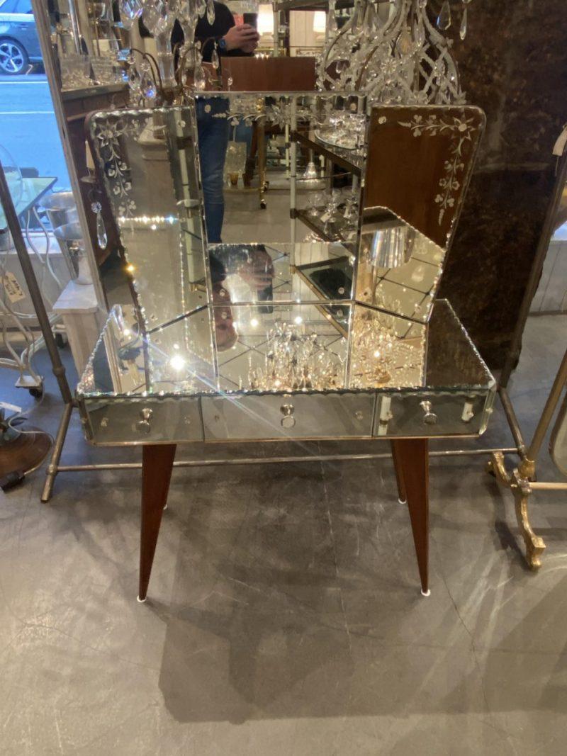 French Mirrored Vanity Table 1920s-40s For Sale 4