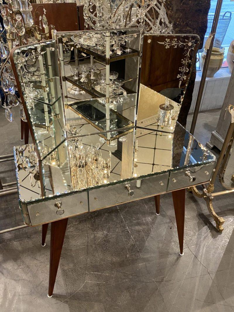 French Mirrored Vanity Table 1920s-40s For Sale 5