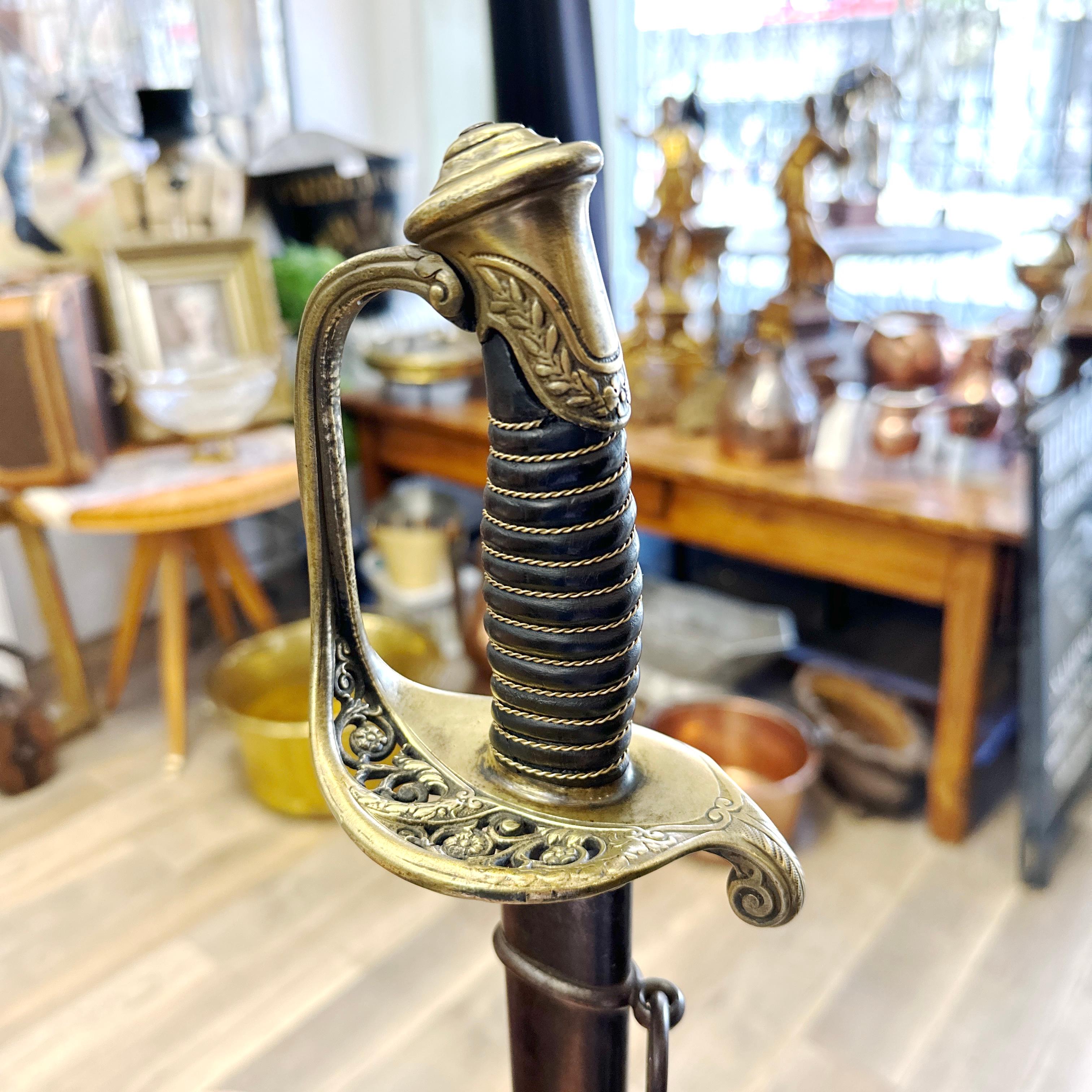 French Model 1855 Army Officers Sword with Scabbard In Good Condition In Victoria, BC