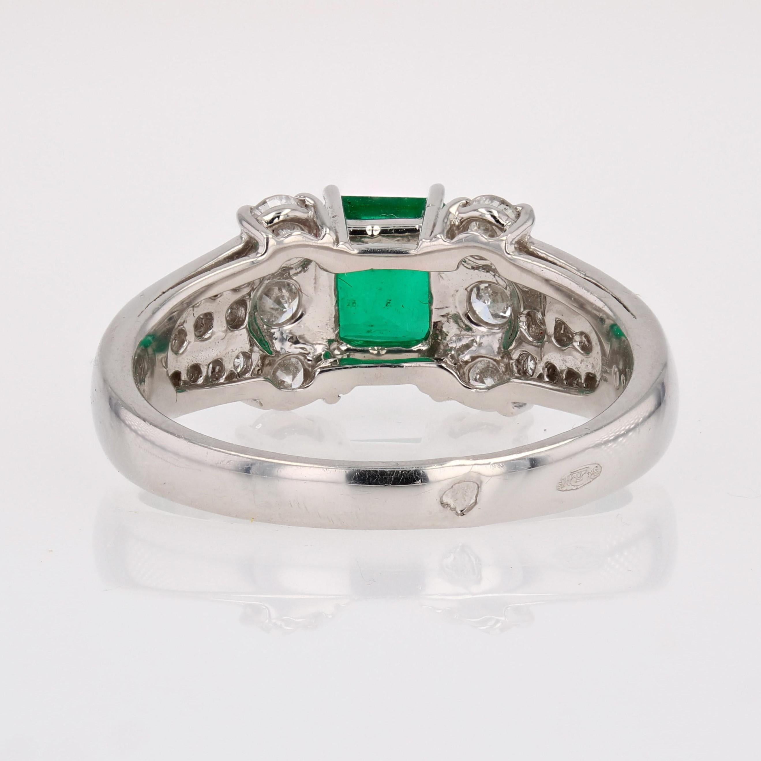 French Modern 0.82 Carat Colombian Emerald Diamonds Platinum Ring For Sale 10