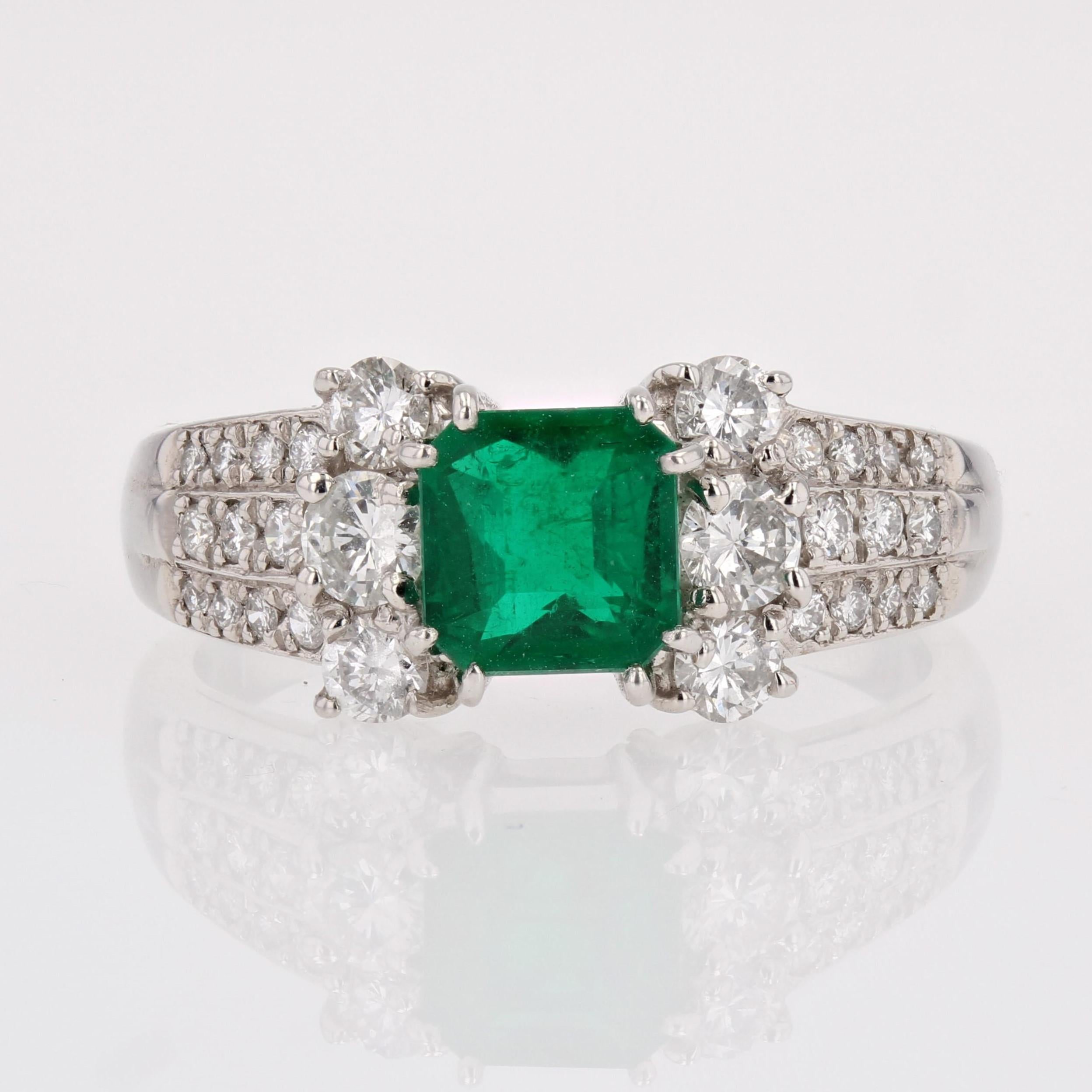 French Modern 0.82 Carat Colombian Emerald Diamonds Platinum Ring For Sale 11