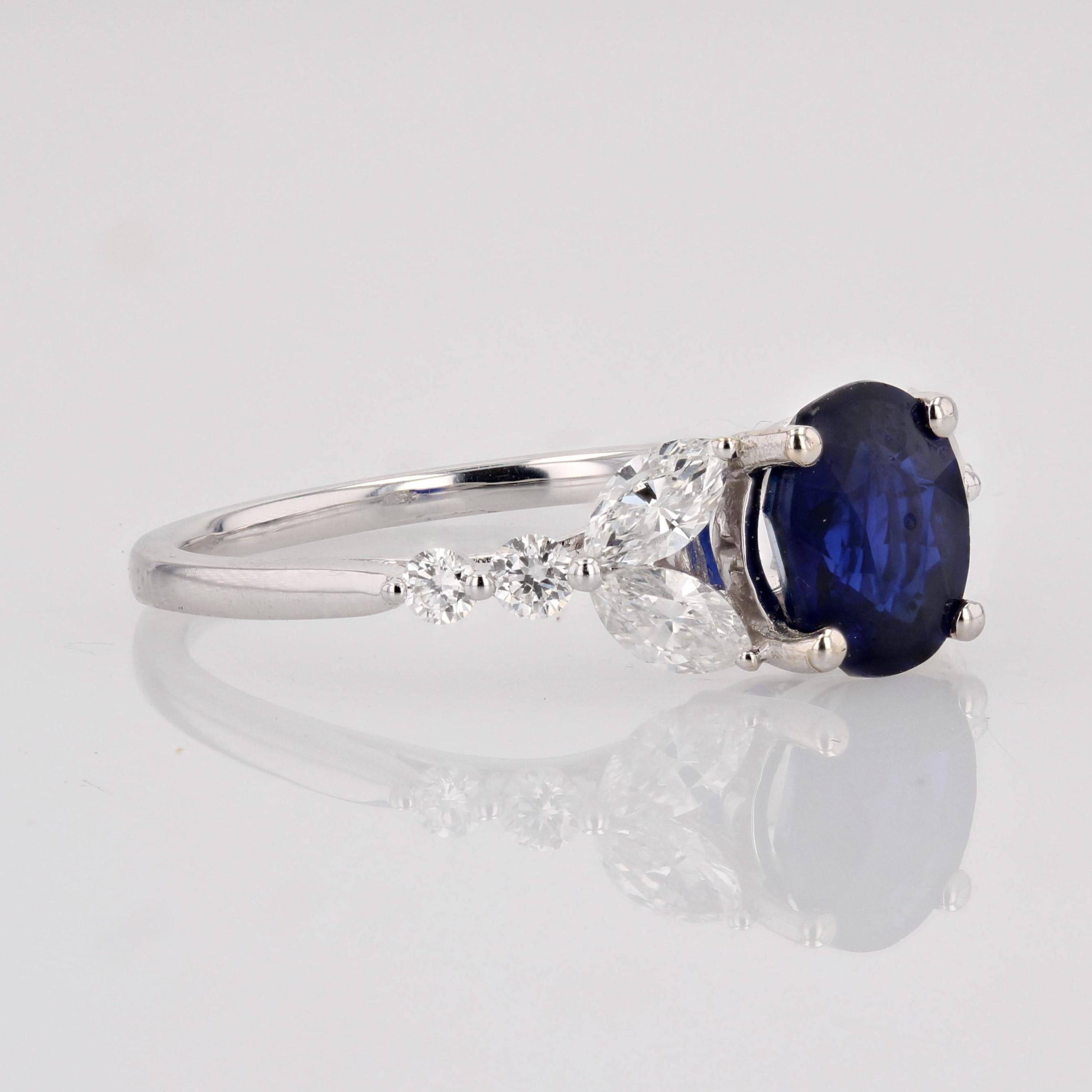 French Modern 1.51 Carat Royal Blue Sapphire Diamonds 18 Karat White Gold Ring For Sale 7