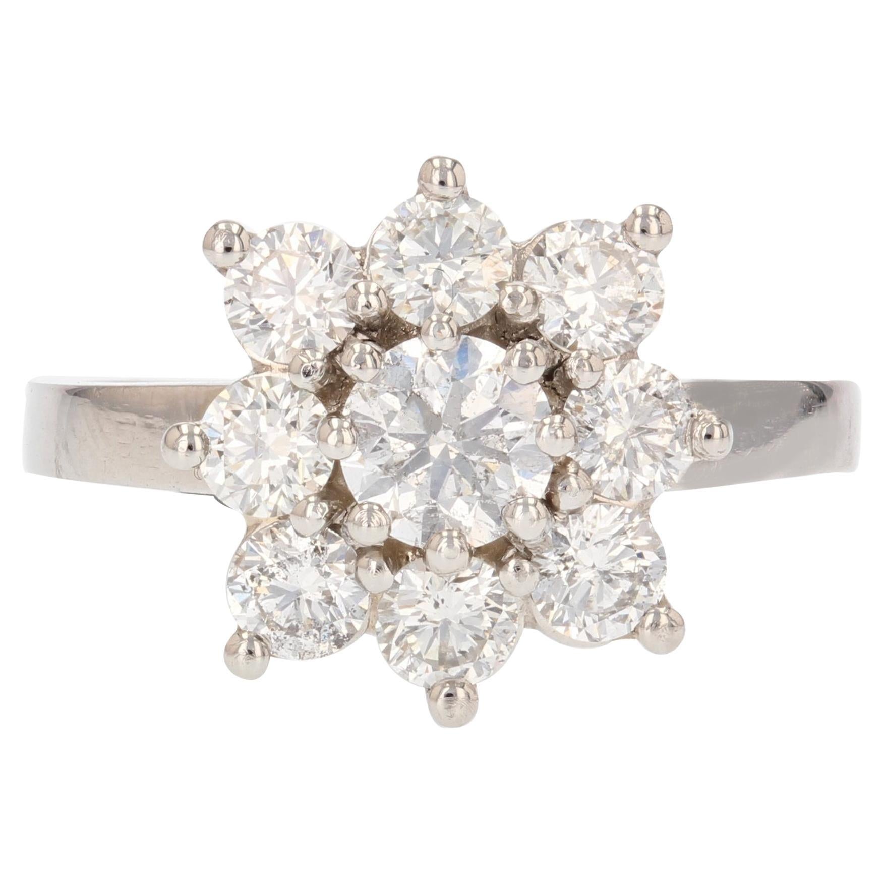 French Modern 1.67 Carats Diamonds Platinum Square Daisy Cluster Ring For Sale