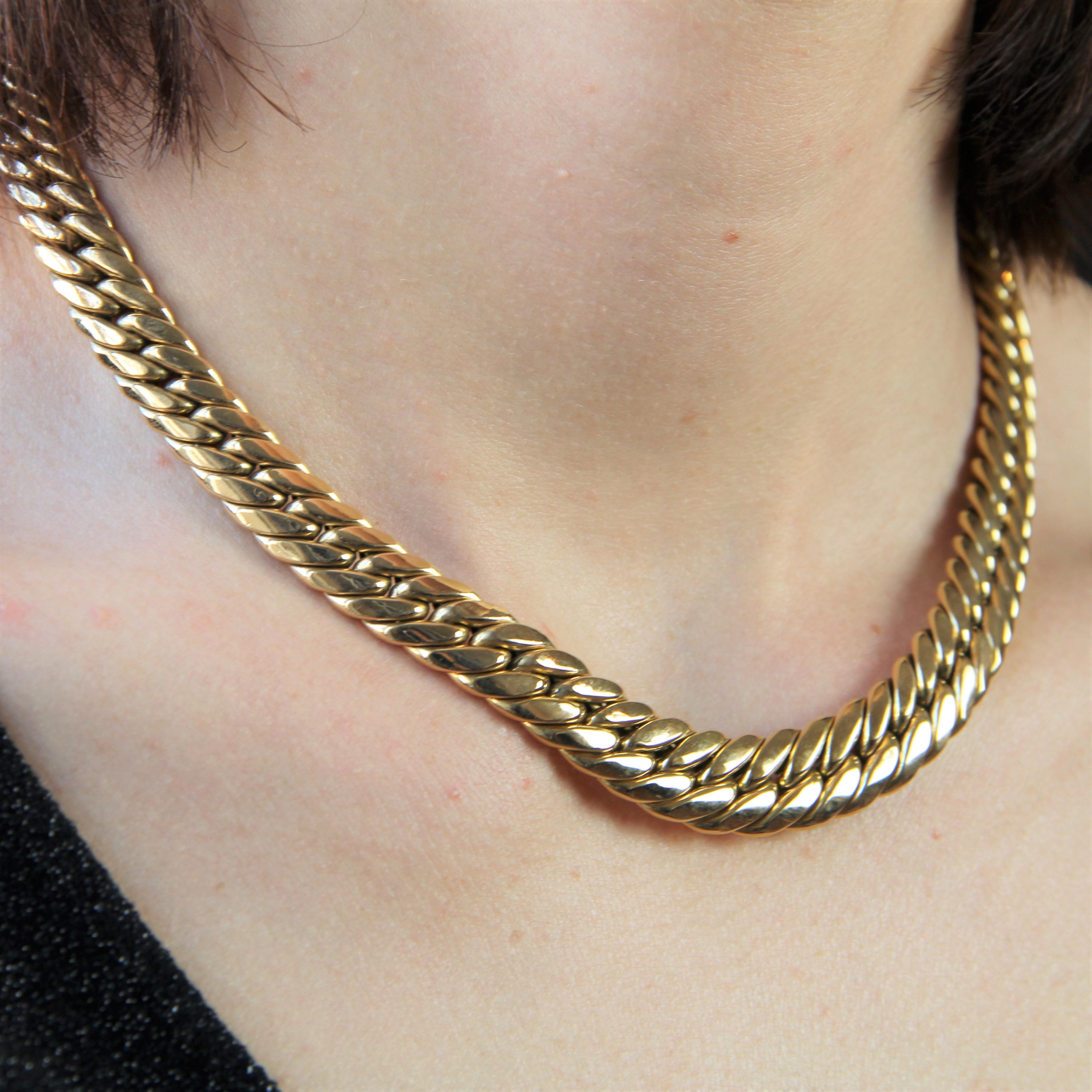 French Modern 18 Karat Yellow Gold Curb Mesh Necklace 4