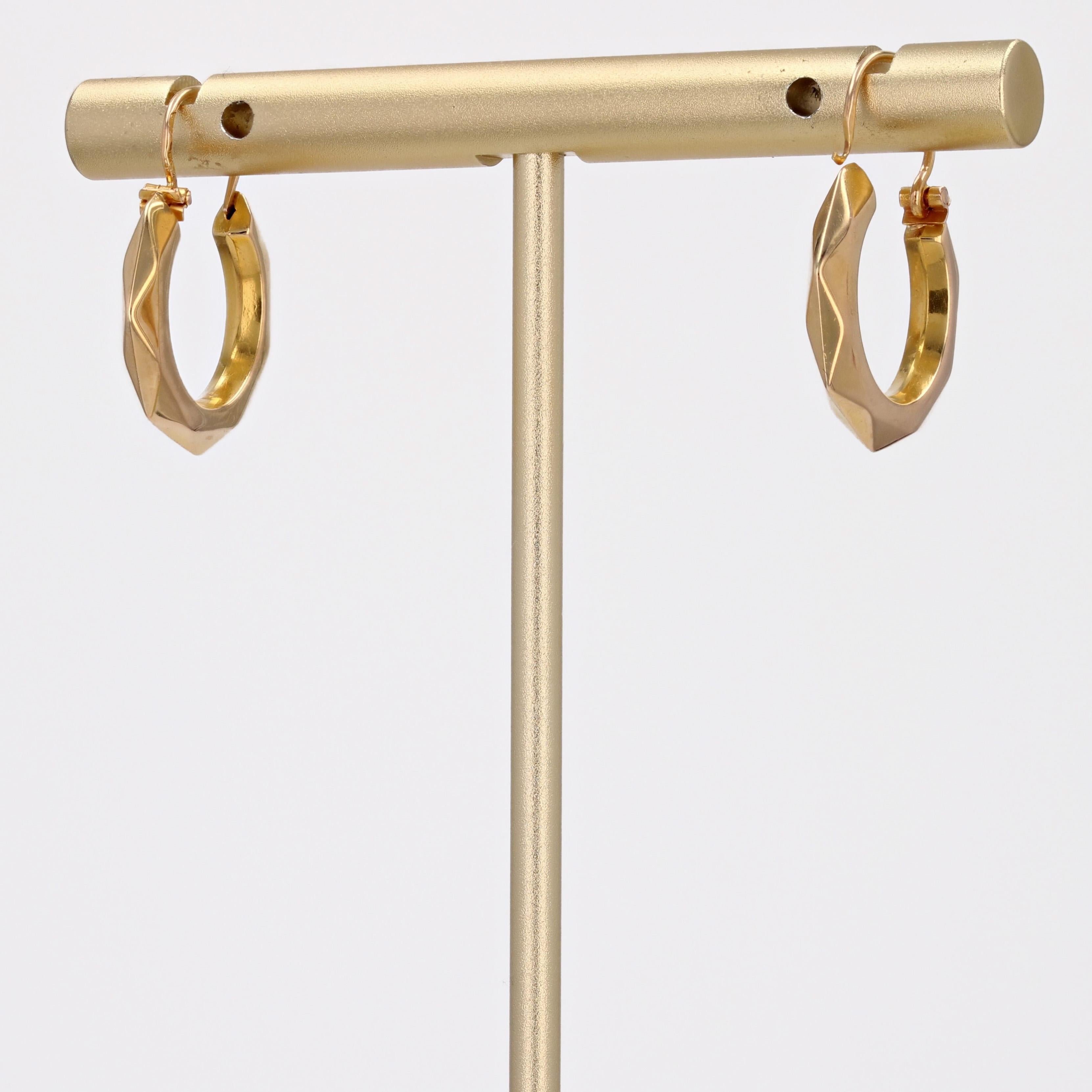 French Modern 18 Karat Yellow Gold Faceted Hoop Earrings In Good Condition In Poitiers, FR