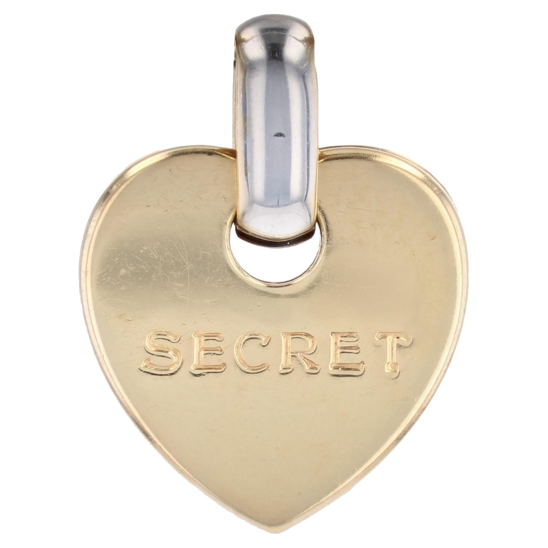 Pendentif moderne français en or jaune 18 carats en forme de cœur double secret en vente