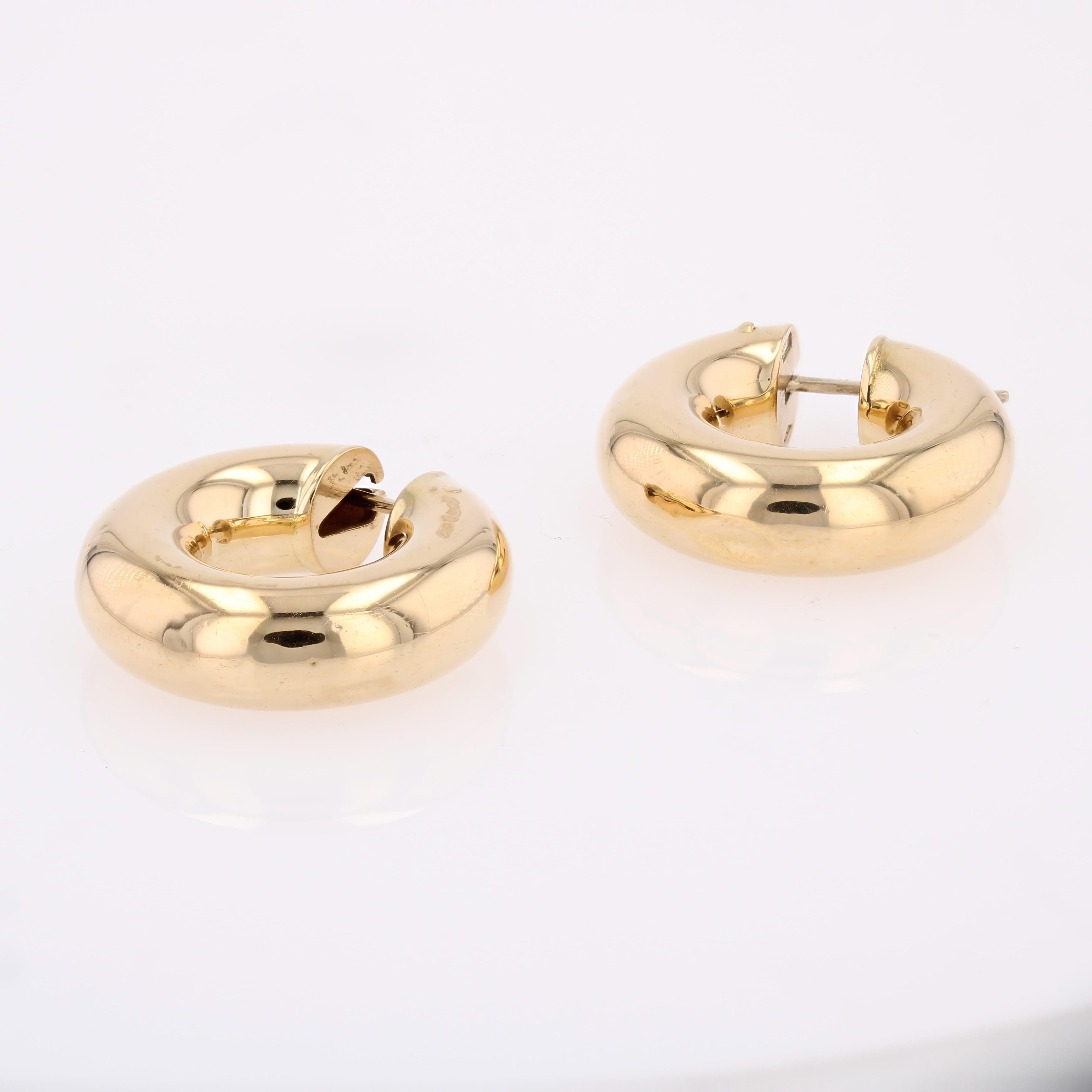Orecchini moderni francesi a cerchio in oro giallo 18 carati in vendita 4