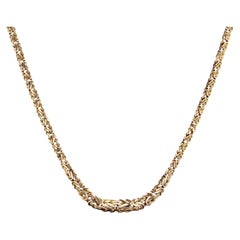 Französische moderne ineinander verschlungene, flache Mesh-Halskette aus 18 Karat Gelbgold