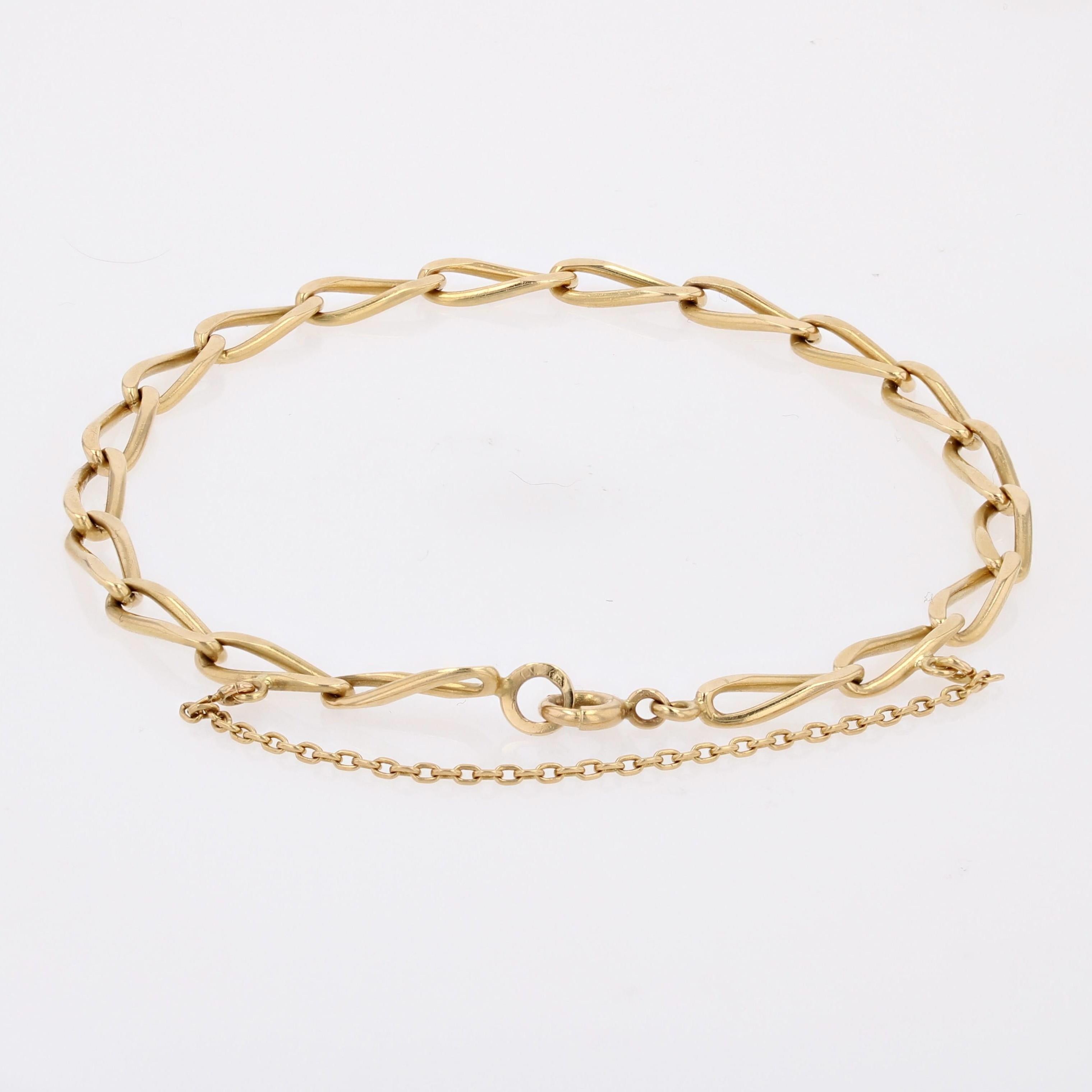 French, Modern 18 Karat Yellow Gold Rectangular Links Curb Bracelet For Sale 1