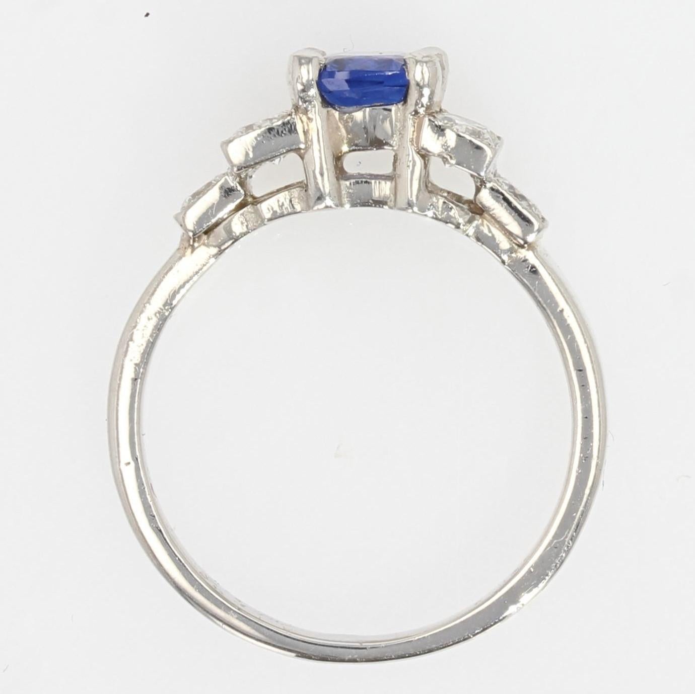 French Modern 2, 03 Carat Sapphire Diamonds Art Deco Style Ring For Sale 6