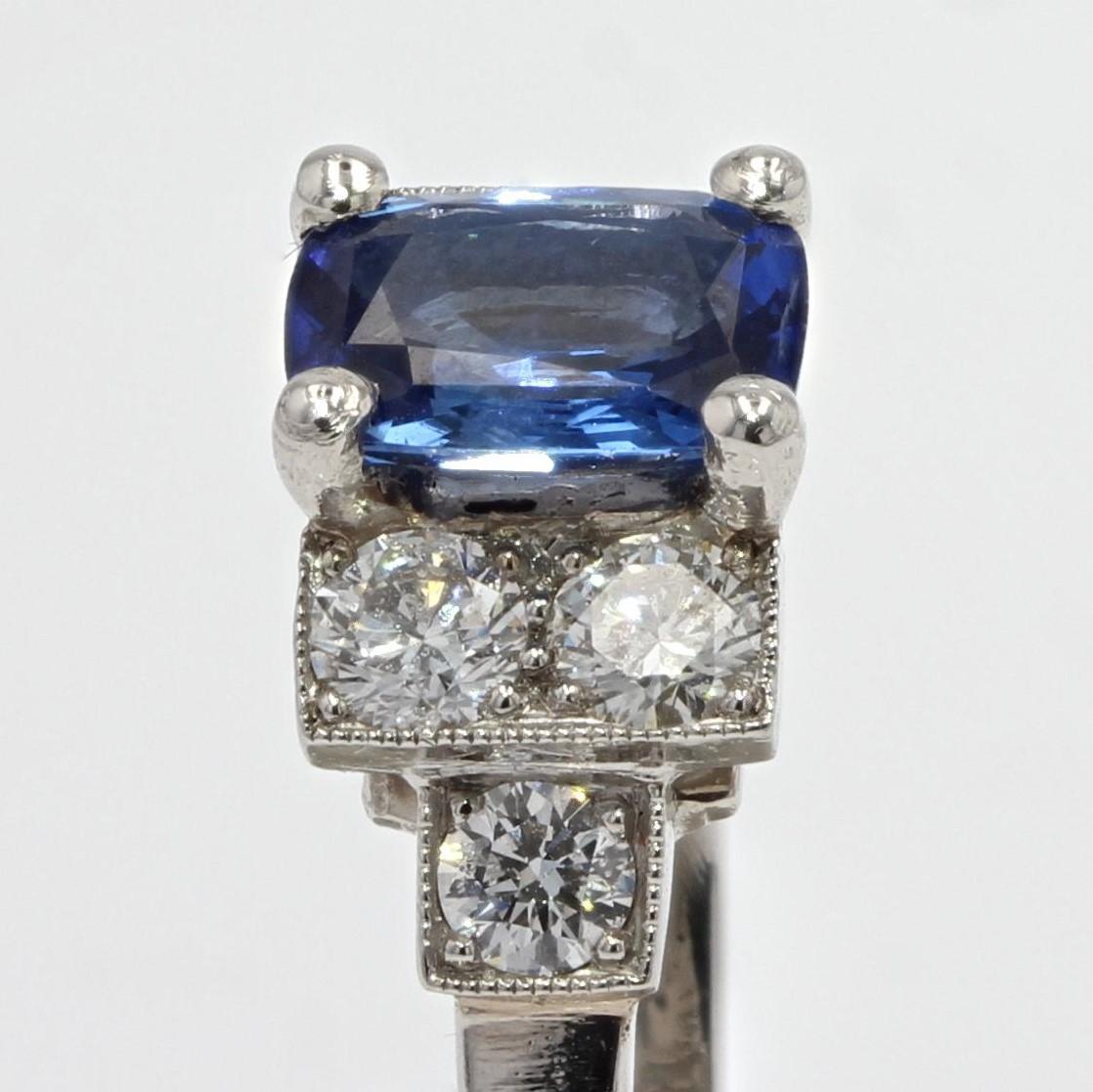 French Modern 2, 03 Carat Sapphire Diamonds Art Deco Style Ring For Sale 2