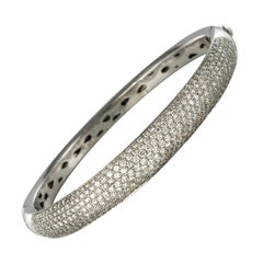 French Modern 3.58 Carat Diamond 18 Karat Gold Bangle Bracelet