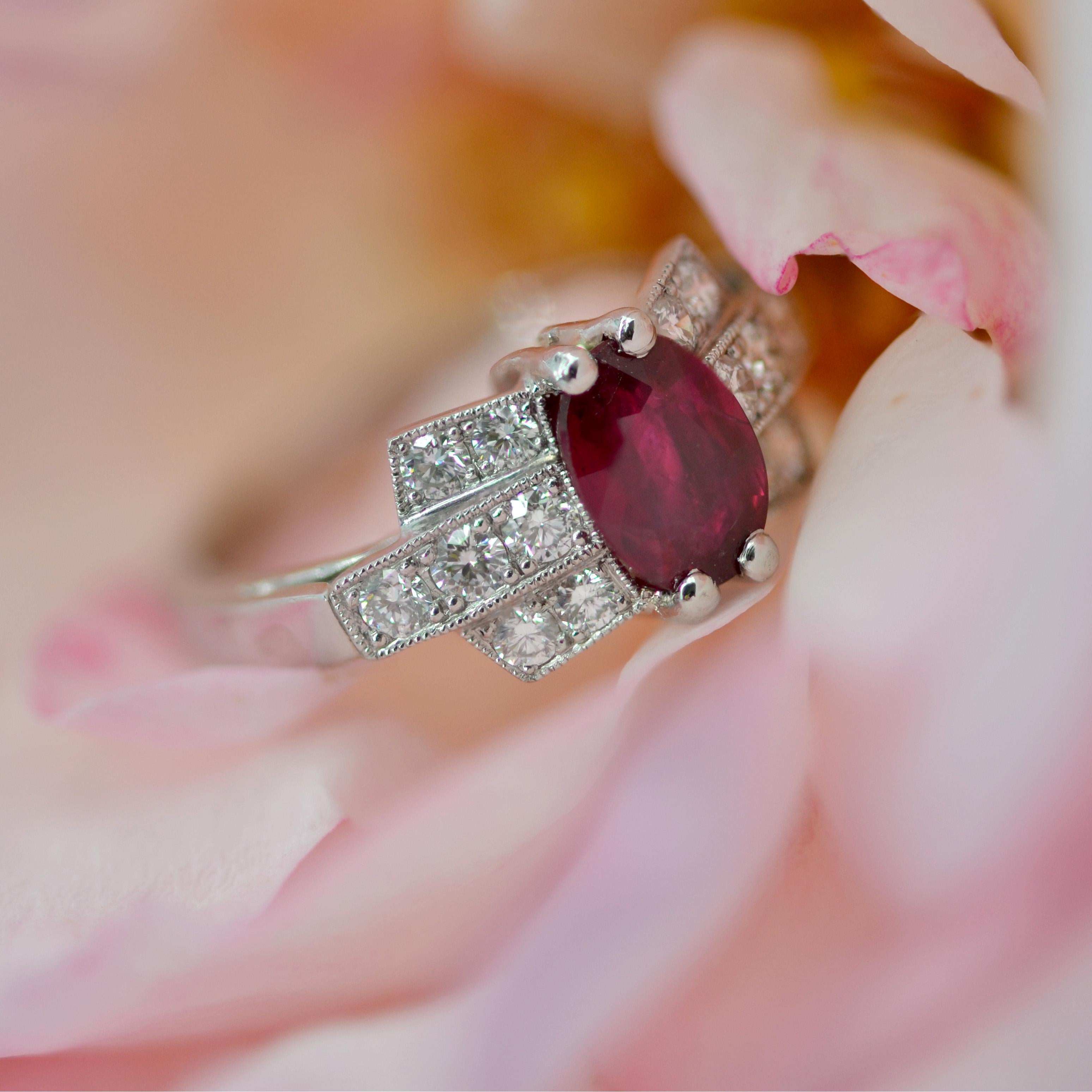 French Modern Art Deco Style Ruby Diamonds Platinum Ring In New Condition For Sale In Poitiers, FR