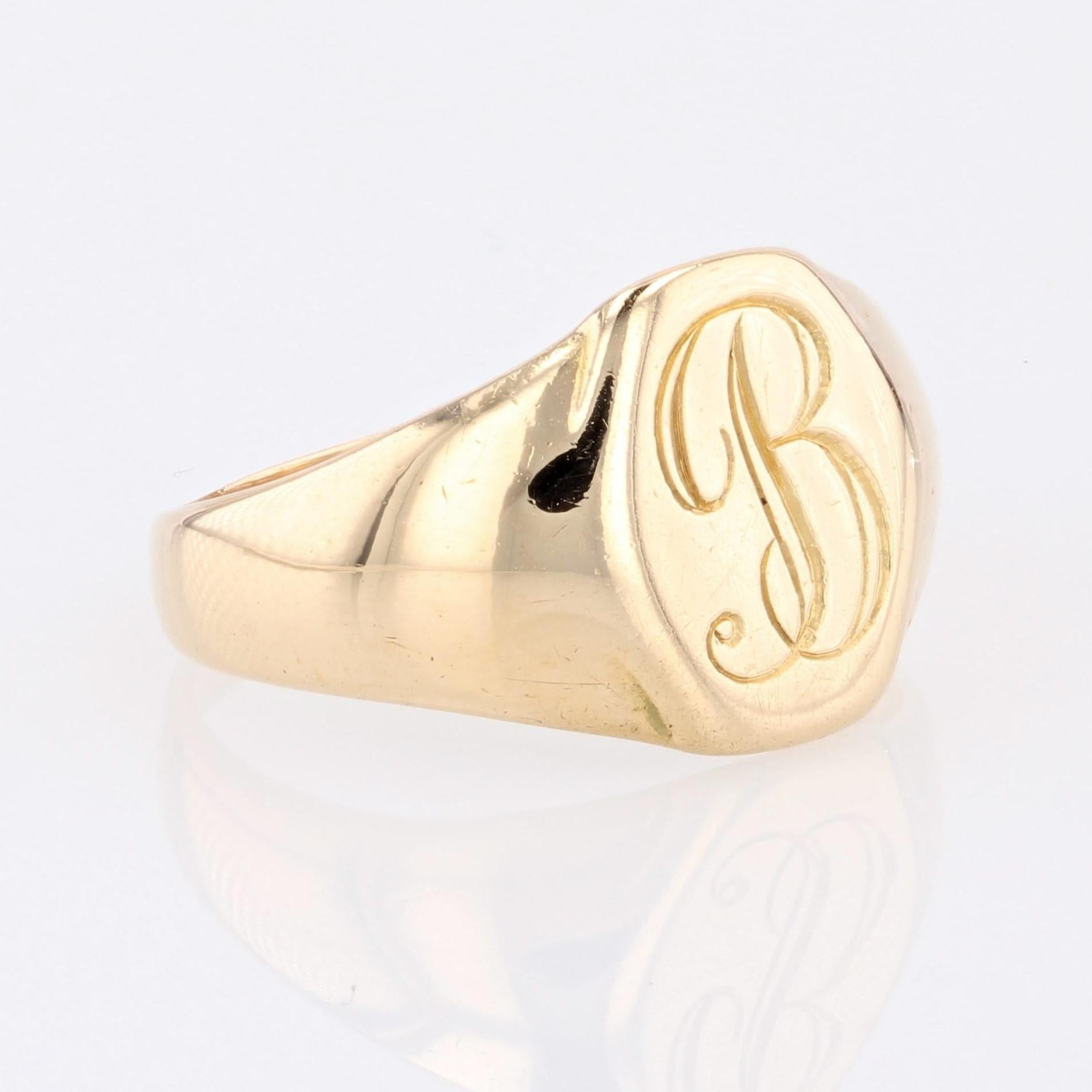 Women's French Modern B Letter 18 Karat Yellow Gold Signet Ring For Sale