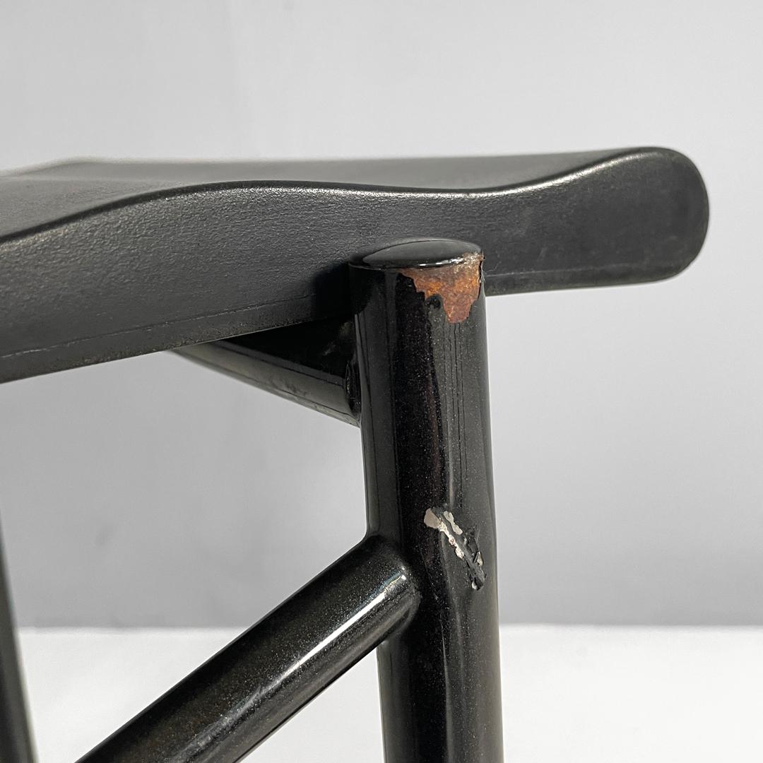 French modern black chairs by Philippe Gonnet for Protis Editions, 1980s For Sale 6