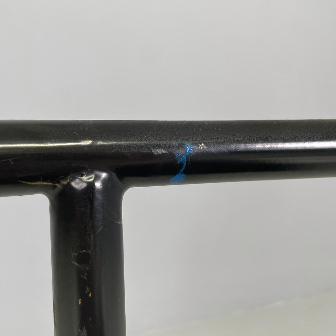 French modern black metal armchair Dr Sonderbar by Philippe Starck for XO, 1980s For Sale 3