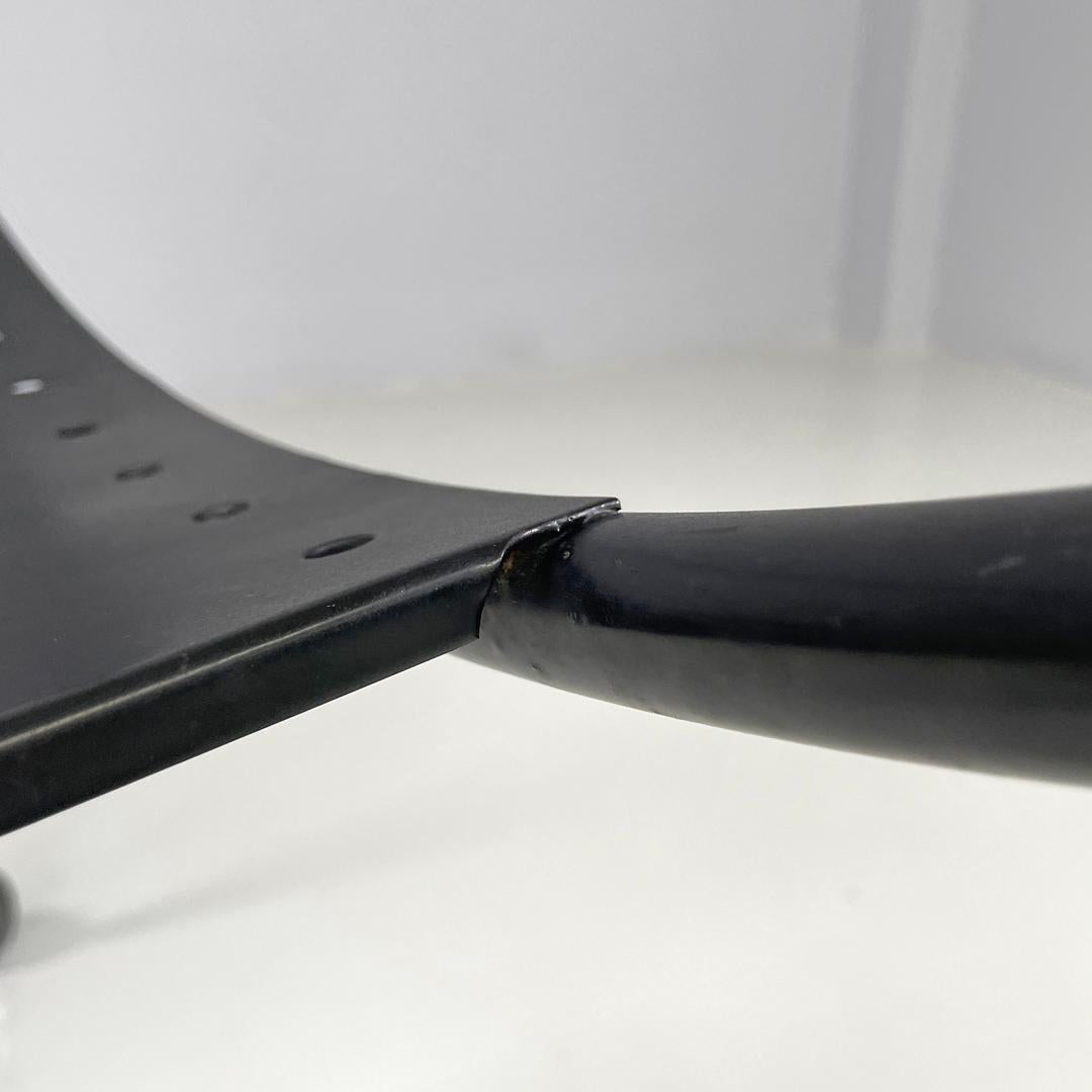 French modern black metal armchair Dr Sonderbar by Philippe Starck for XO, 1980s For Sale 8