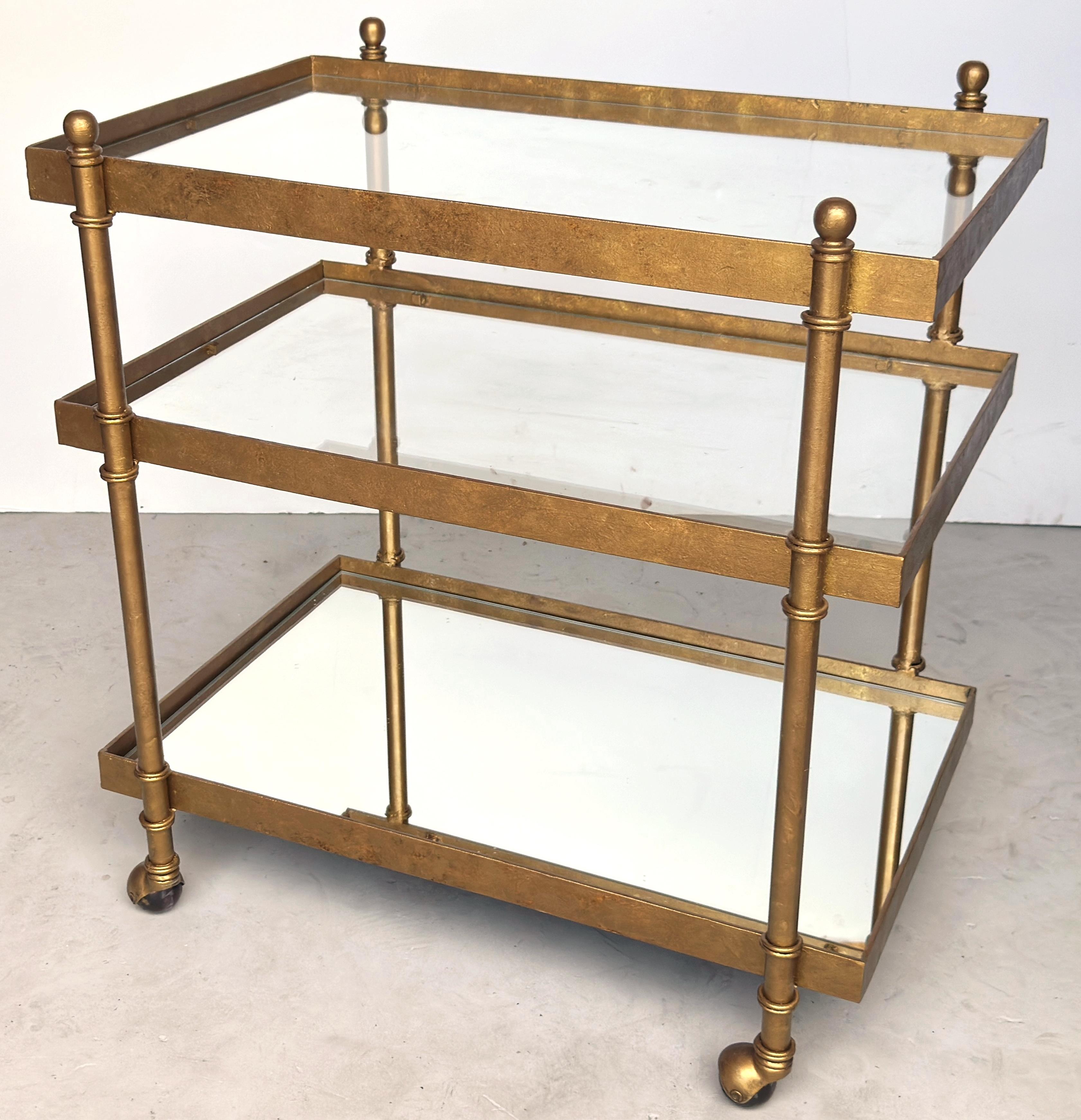 Carrello da bar moderno francese in ottone e vetro con ripiano inferiore a specchio, circa anni '70 in vendita 3