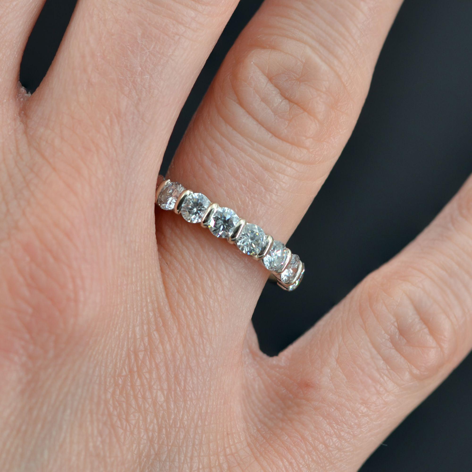 French Modern Brilliant-Cut Diamonds 18 Karat White Gold Half Wedding Ring In Good Condition For Sale In Poitiers, FR