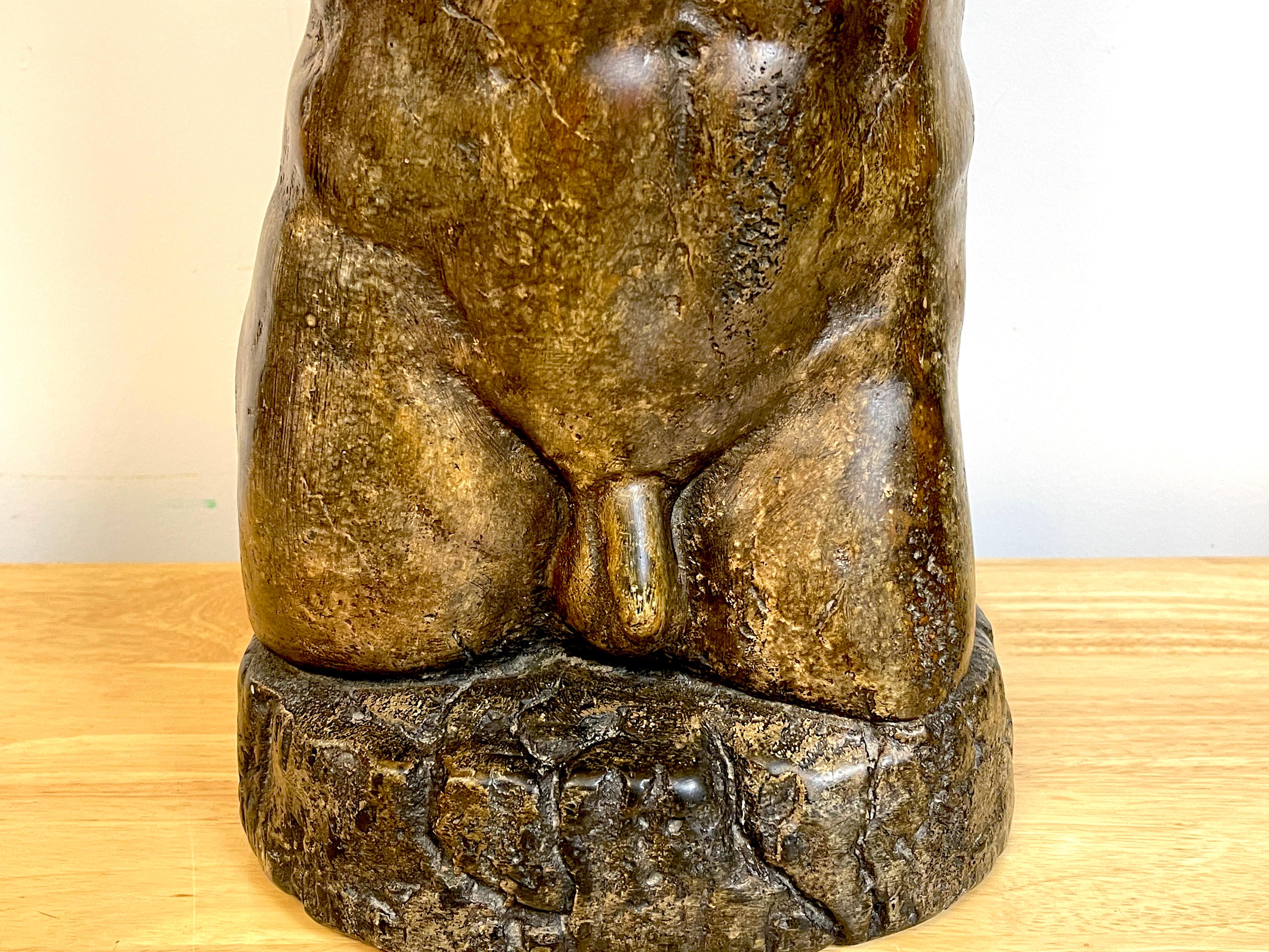 Scultura moderna francese in gesso bronzato di un torso maschile nudo In condizioni buone in vendita a West Palm Beach, FL