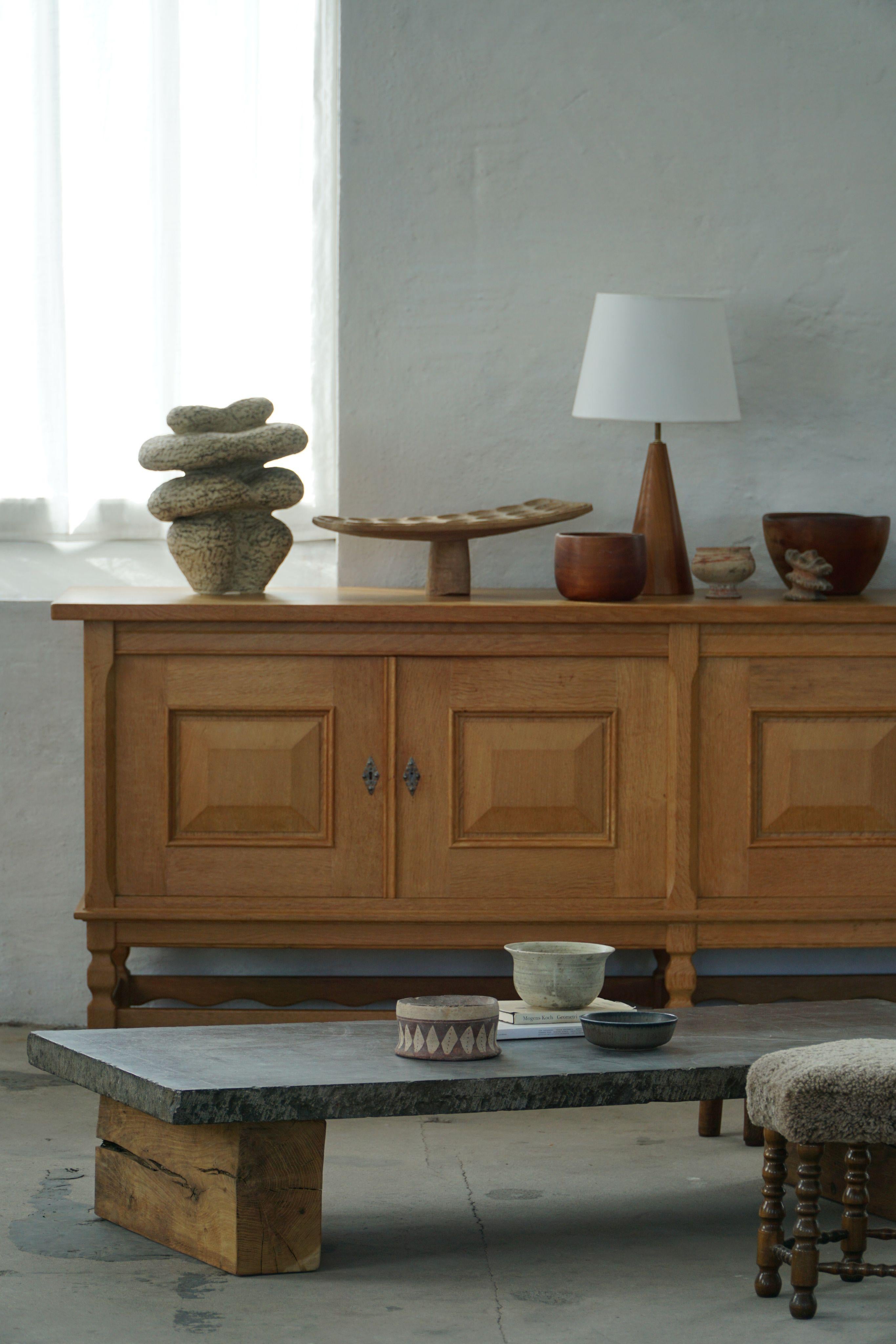 French Modern, Brutalist Stone Slab Coffee Table with Solid Wooden Legs, 1960s For Sale 6