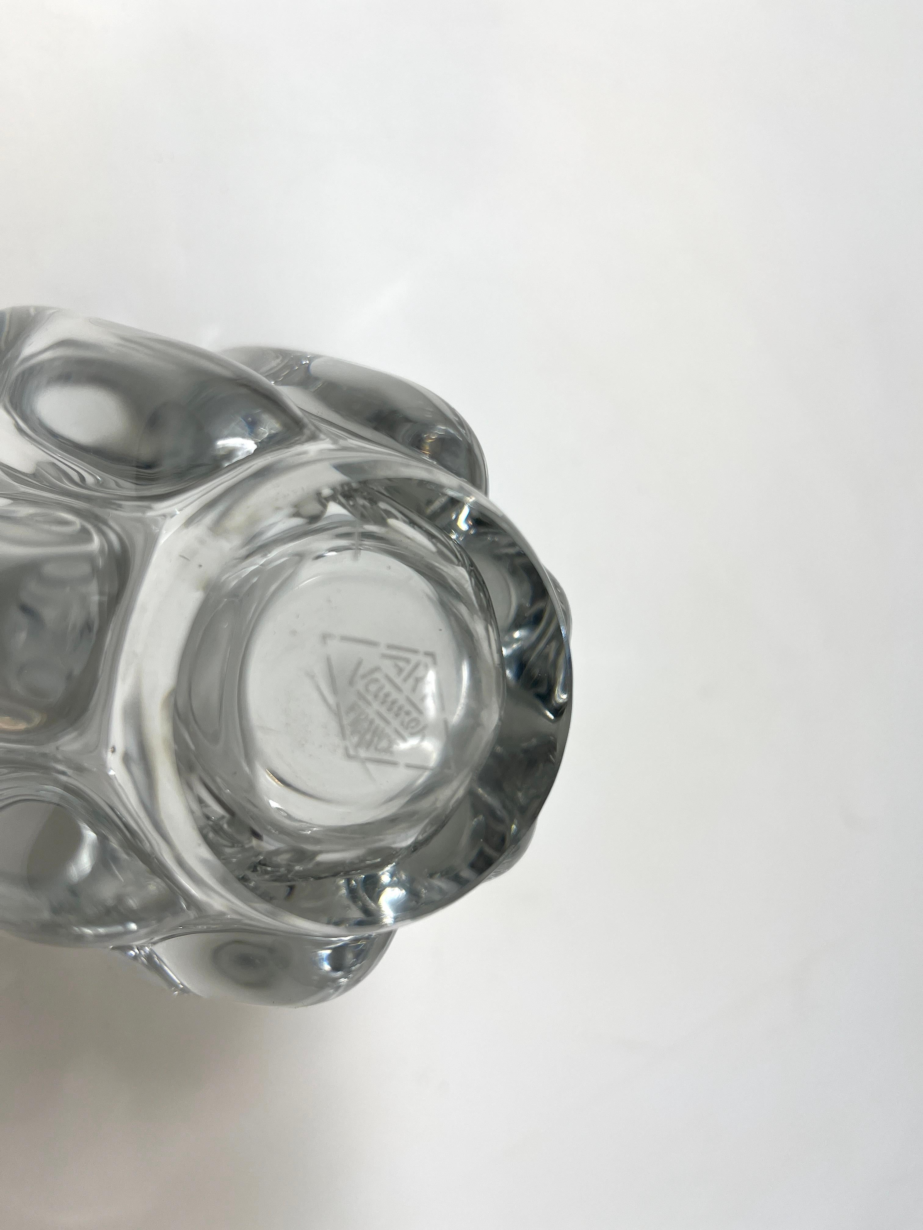 French Modern Clear Art Glass Vase by Art Vannes, Midcentury Modern Bud Vase For Sale 1
