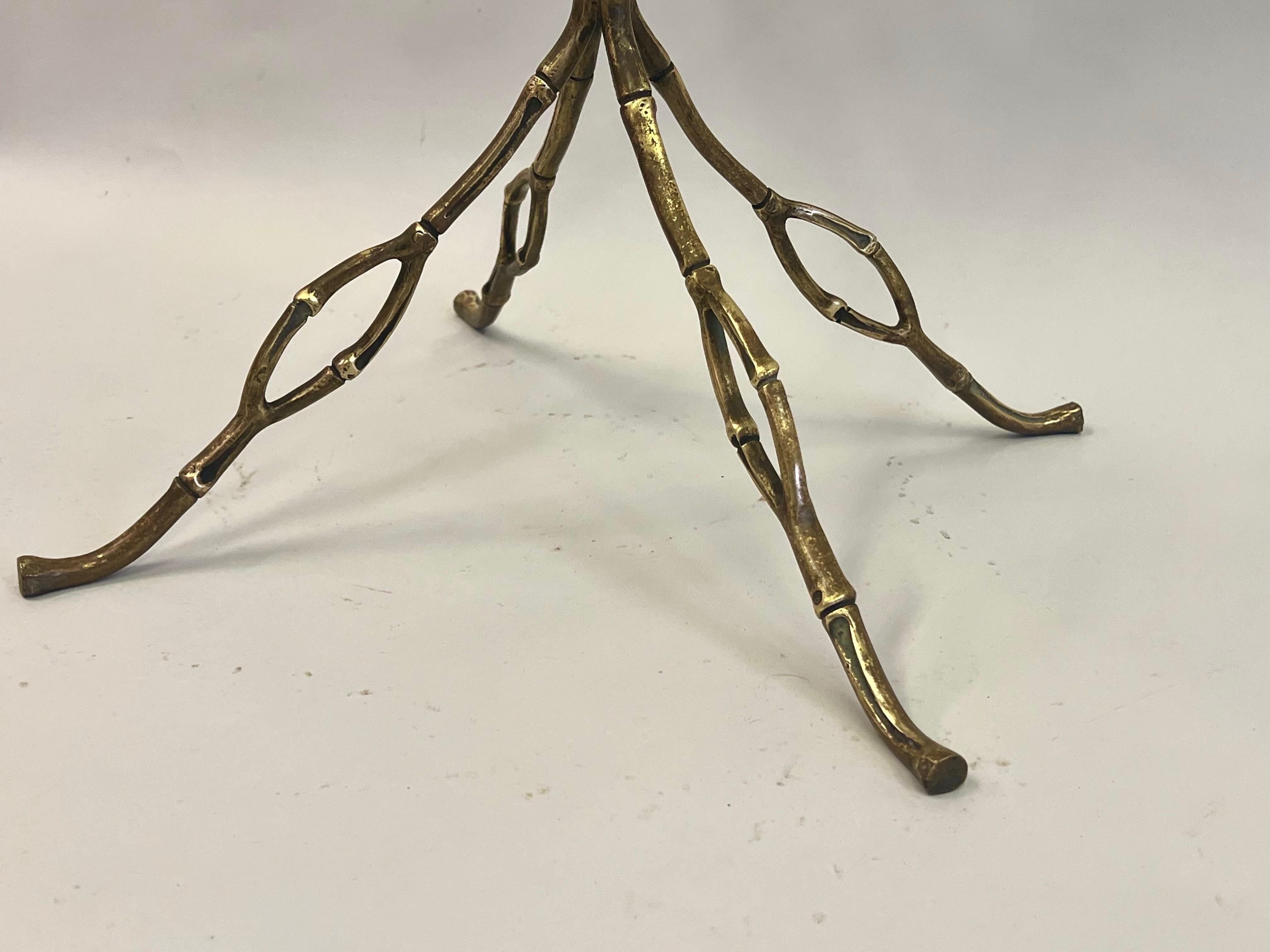 Table d'appoint ou table basse moderne française en bronze doré dans le style de Giacometti en vente 3