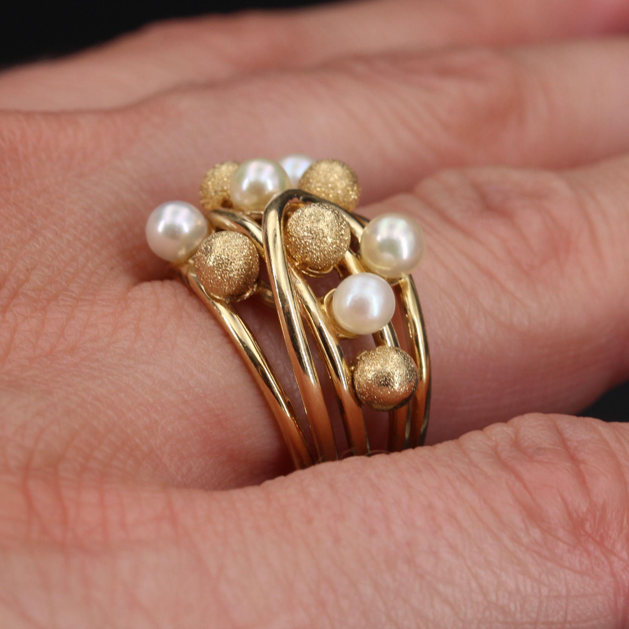 French Modern Cultured Pearl 18 Karat Amati Yellow Gold Pearl Ring In Good Condition In Poitiers, FR