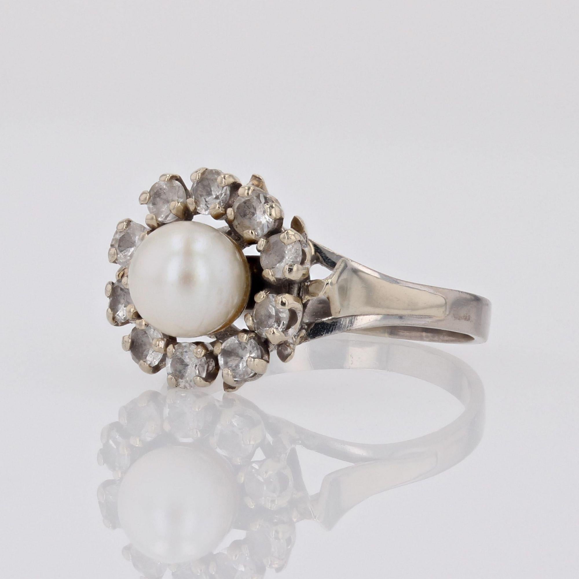 Bead French Modern Cultured Pearl White Sapphires 18 Karat White Gold Daisy Ring For Sale