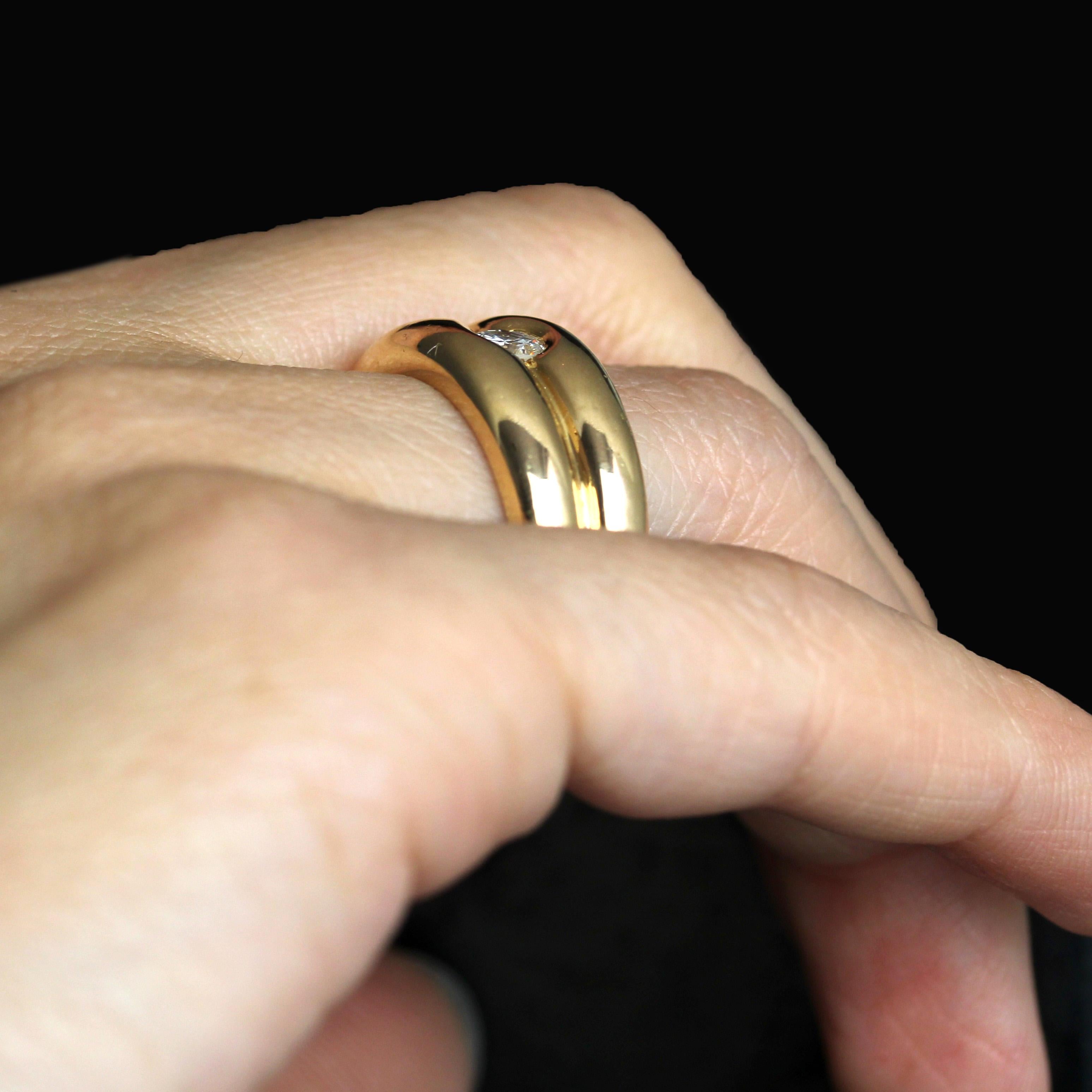 Anillo moderno francés de diamantes de oro amarillo de 18 quilates con 2 aros en venta 4