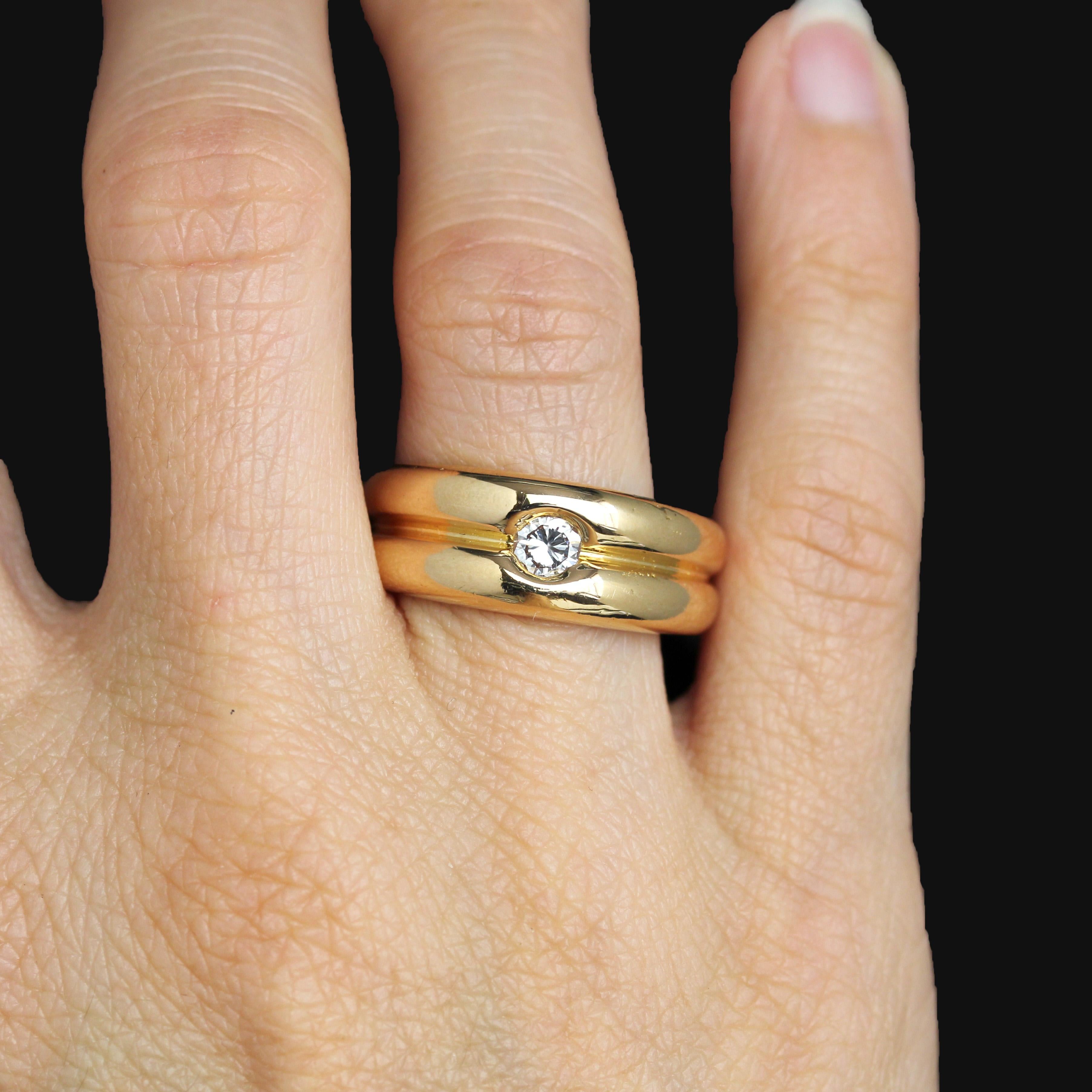 De las mujeres Anillo moderno francés de diamantes de oro amarillo de 18 quilates con 2 aros en venta