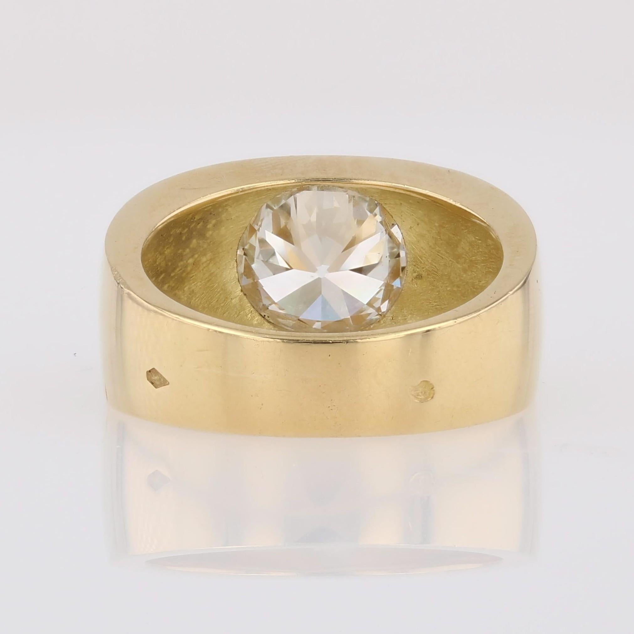 French Modern Diamond 18 Karat Yellow Gold Bangle Ring For Sale 10