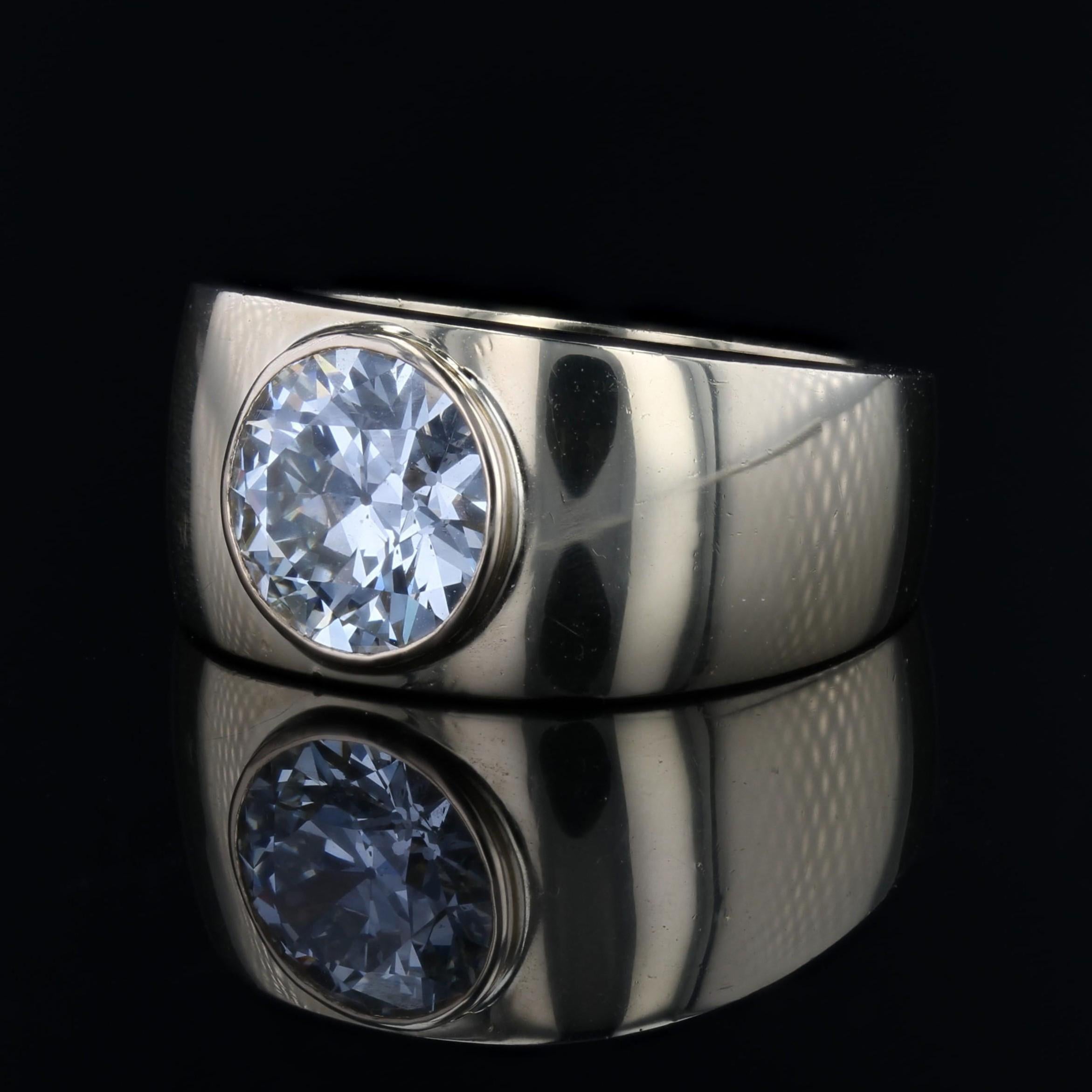 French Modern Diamond 18 Karat Yellow Gold Bangle Ring For Sale 2