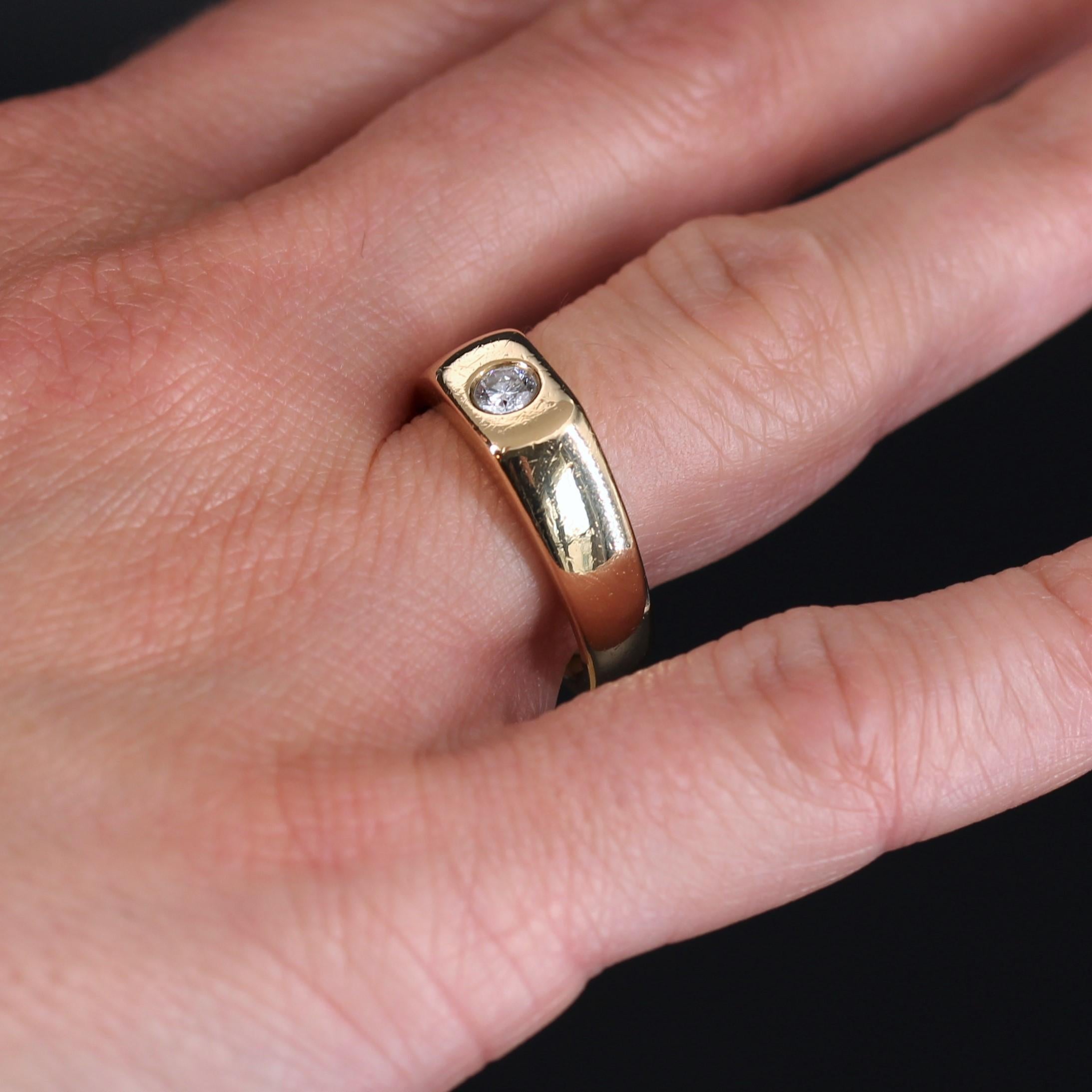 French Modern Diamond 18 Karat Yellow Gold Signet Ring For Sale 4