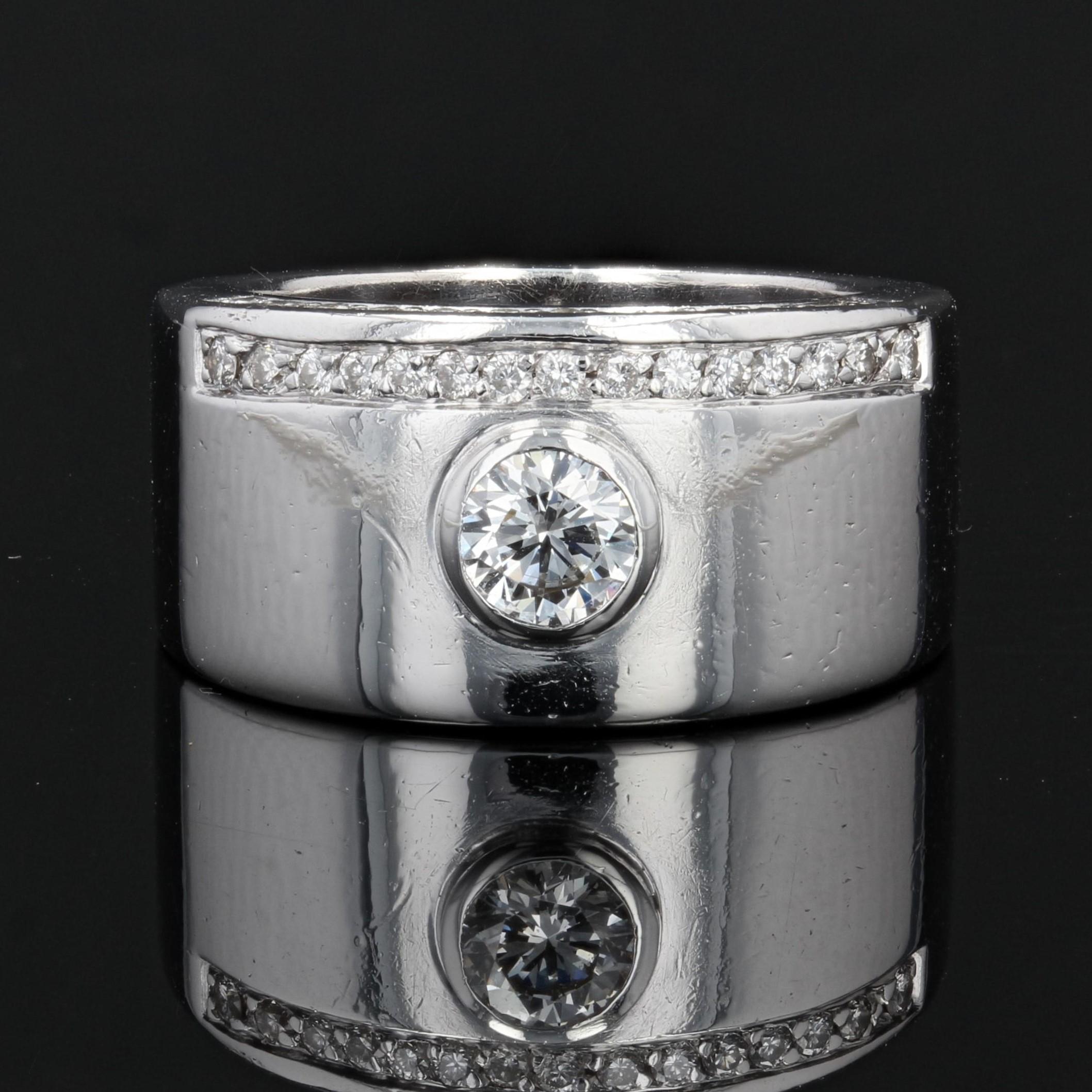 Moderne Bague jonc moderne franaise en or blanc 18 carats et diamants en vente