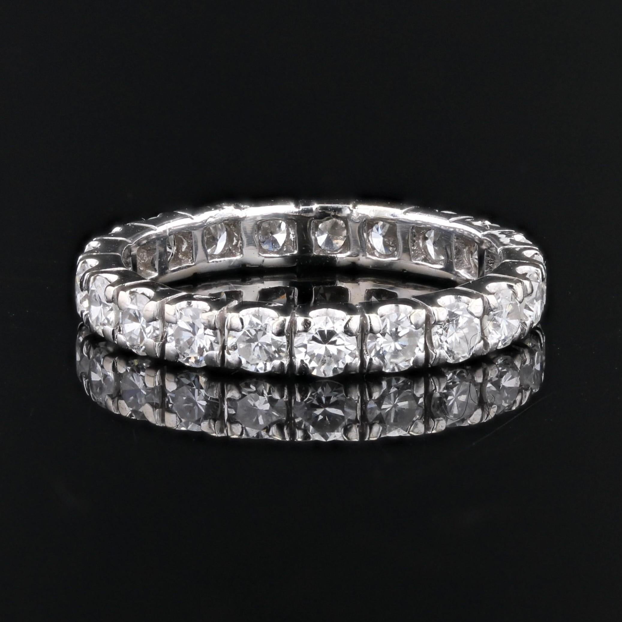 Brilliant Cut French Modern Diamonds 18 Karat White Gold Band Wedding Ring For Sale