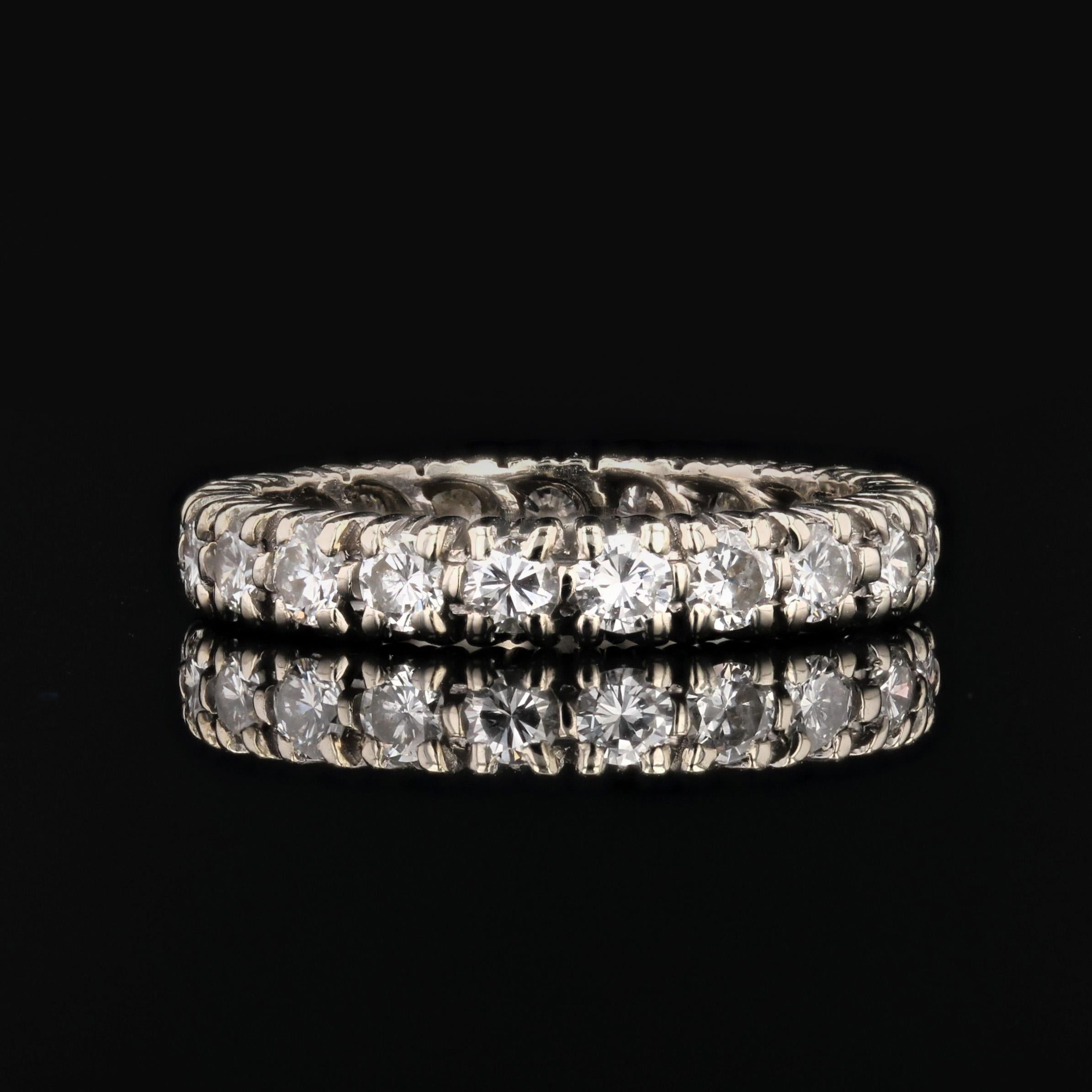 French Modern Diamonds 18 Karat White Gold Band Wedding Ring In Good Condition For Sale In Poitiers, FR