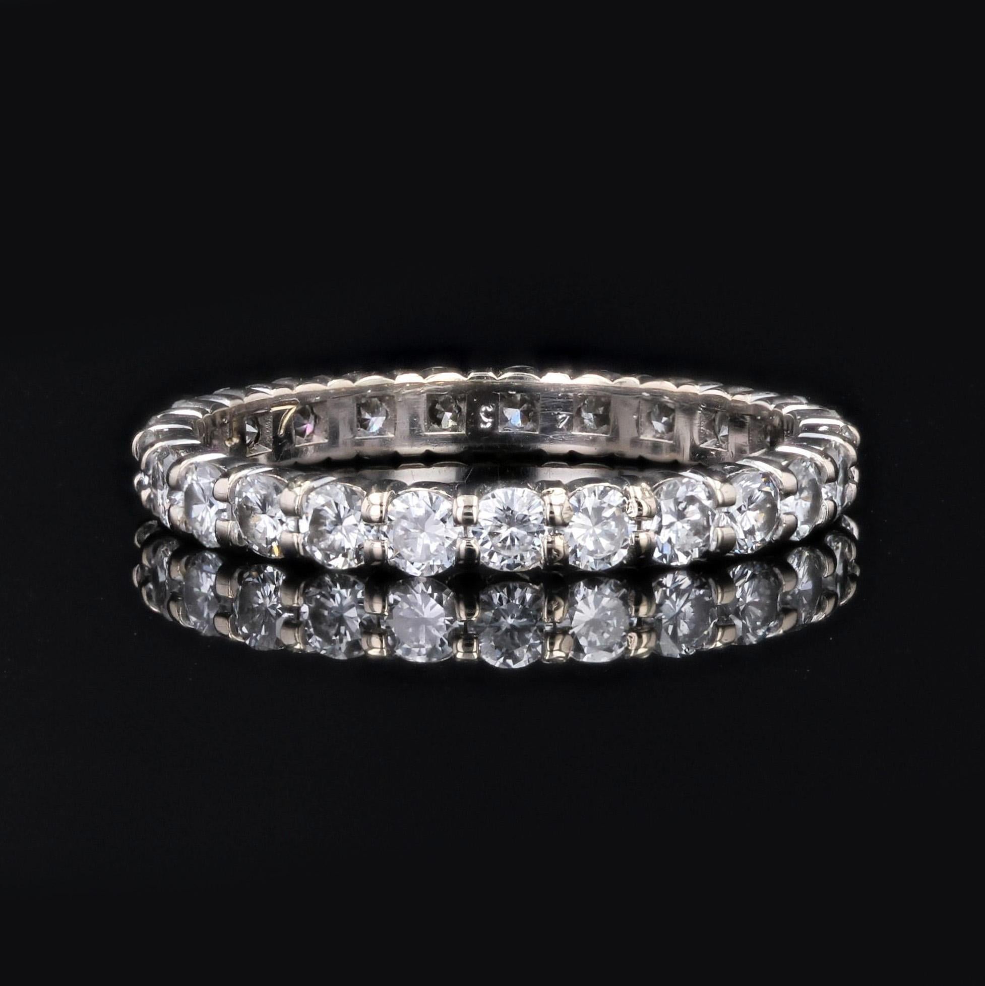 Women's French Modern Diamonds 18 Karat White Gold Wedding Ring For Sale