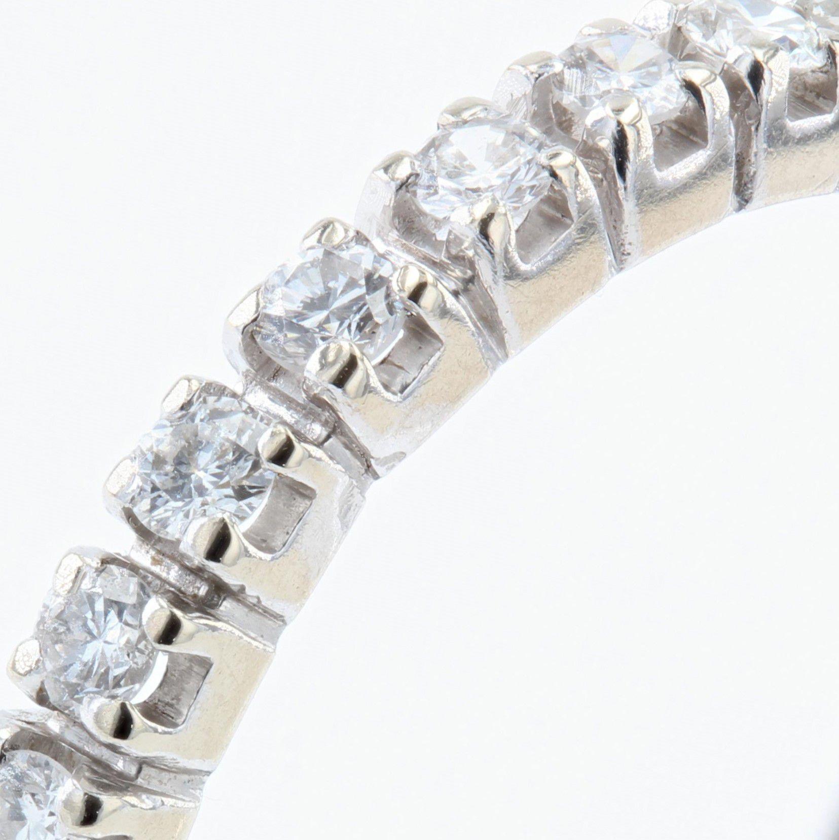 Französischer moderner Diamant-Hochzeitsring aus 18 Karat Weißgold mit Verschlüssen im Zustand „Gut“ im Angebot in Poitiers, FR