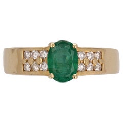 Moderner Smaragd-Diamant-Ring aus 18 Karat Gelbgold