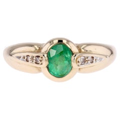 French Modern Emerald Diamonds 18 Karat Yellow Gold Ring