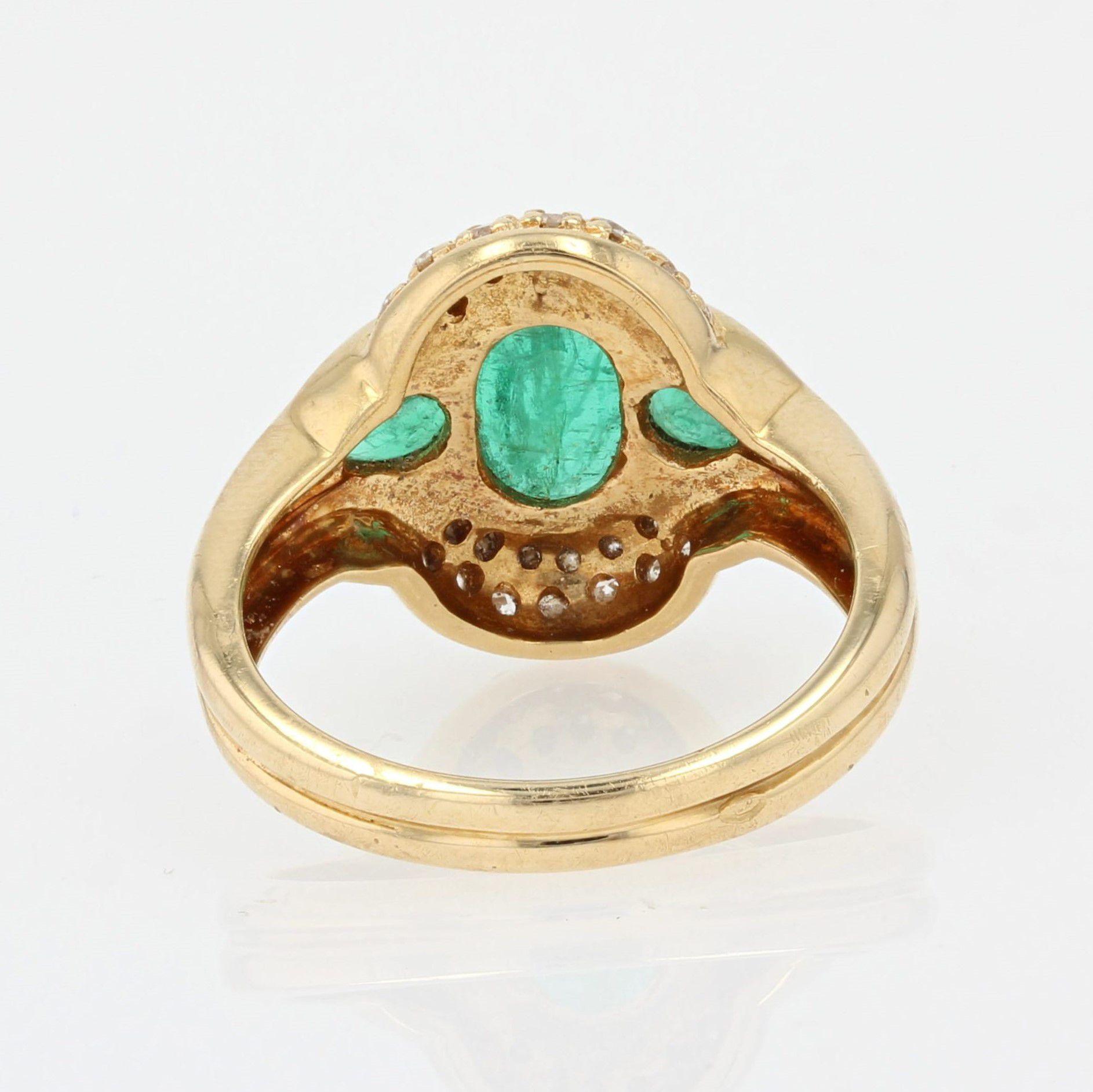 French Modern Emeralds Diamonds 18 Karat Yellow Gold Ring For Sale 4