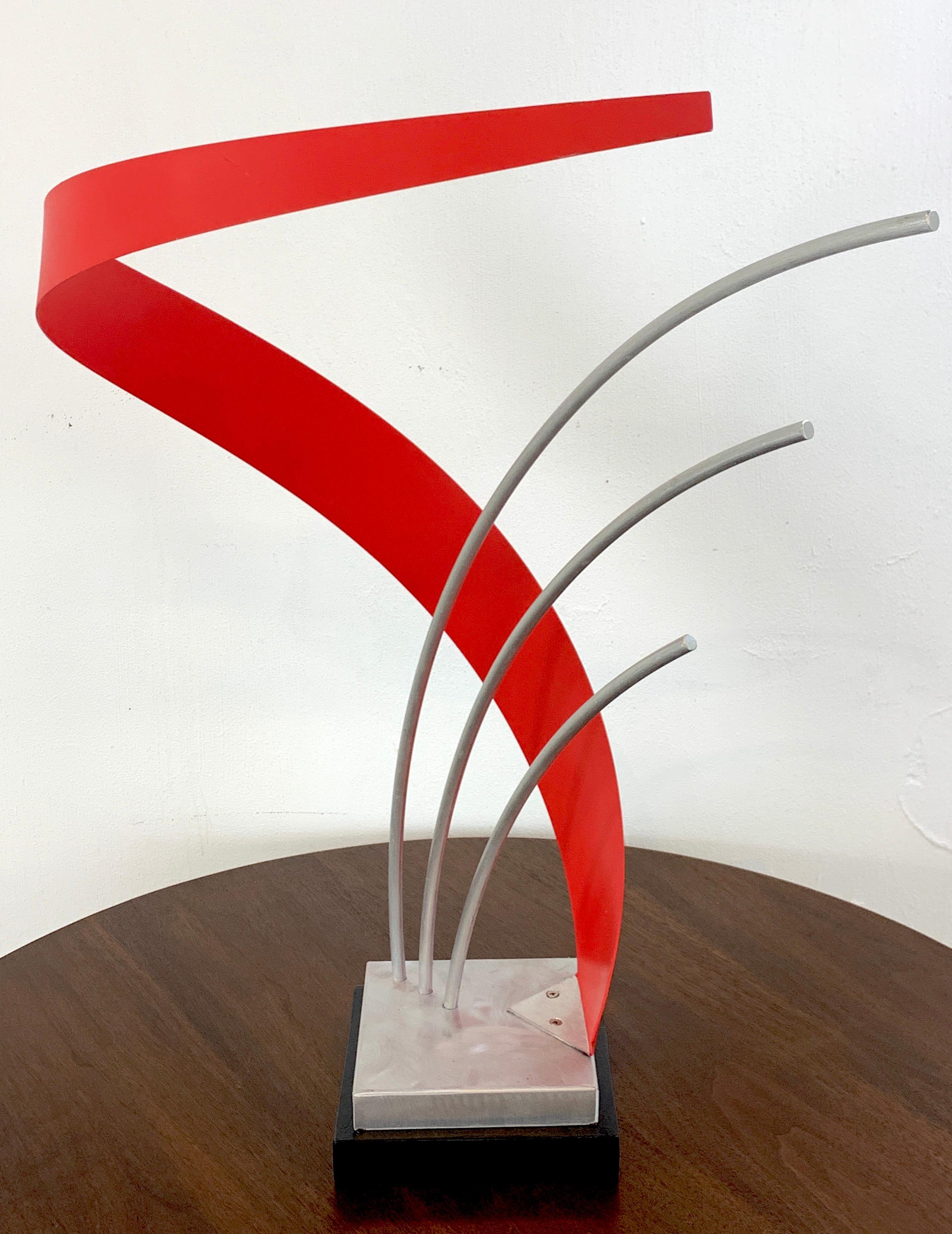 Ébénisé Sculpture abstraite moderne française en métal émaillé, 2e disponible en vente