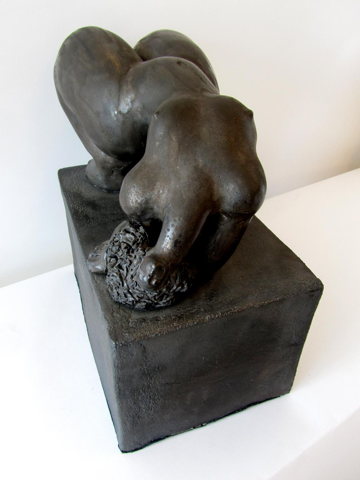 French Modern Glazed Terracotta Figural Sculpture, Michele Raymond, 2004 In Good Condition For Sale In Hollywood, FL