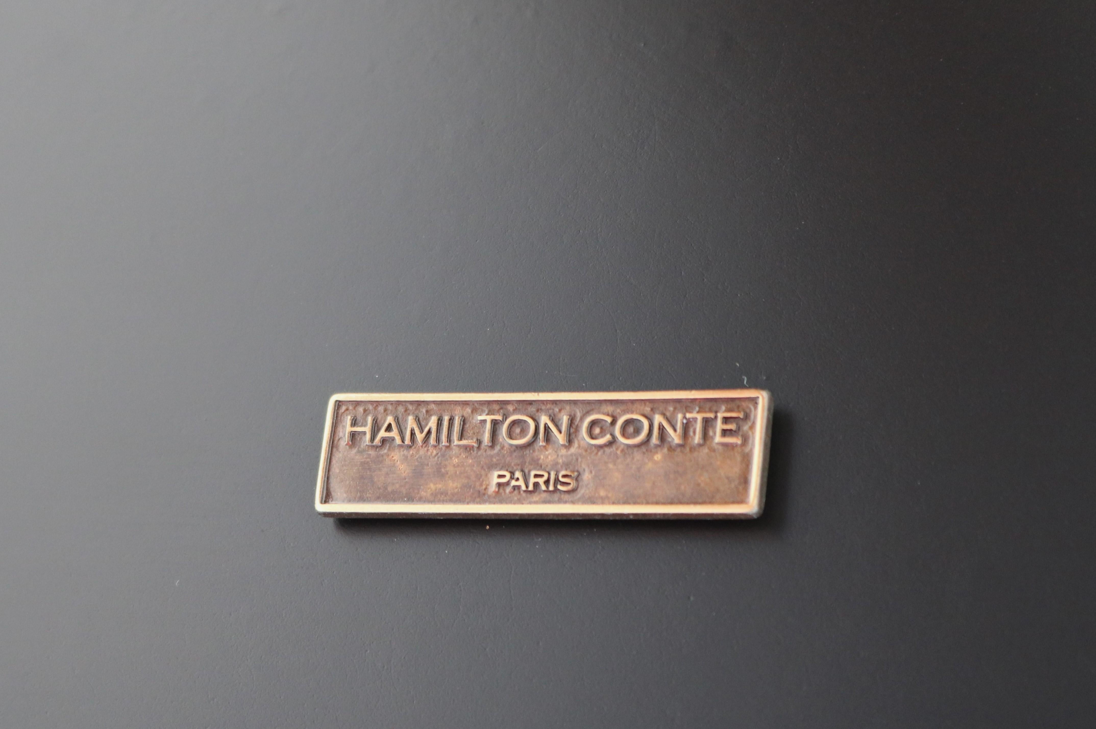 Table de salle à manger moderne française Hamilton Conte 36