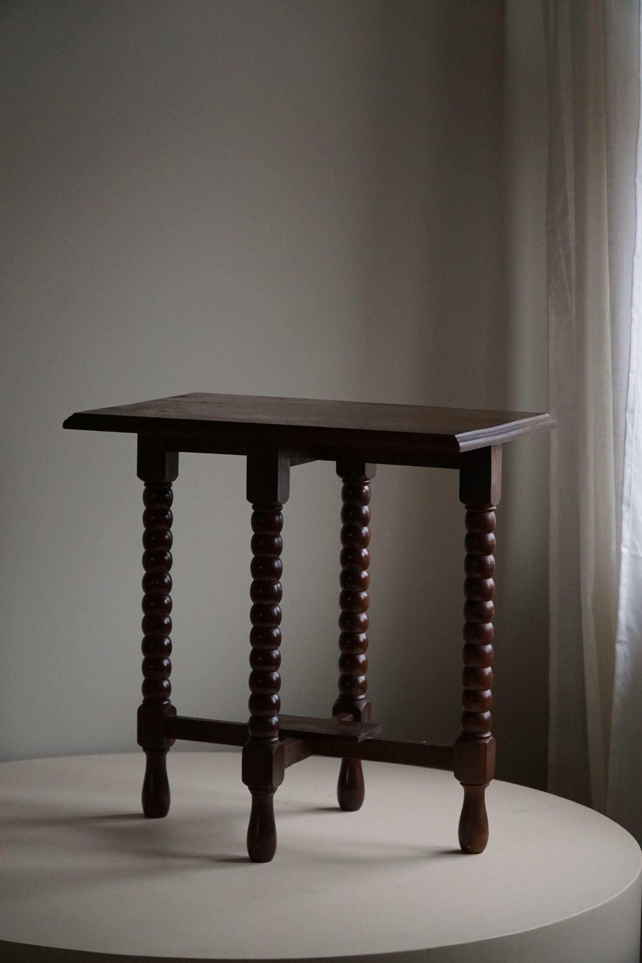 French Modern, Hand Crafted Bobbin Side Table in Oak, Mid-20th Century 7