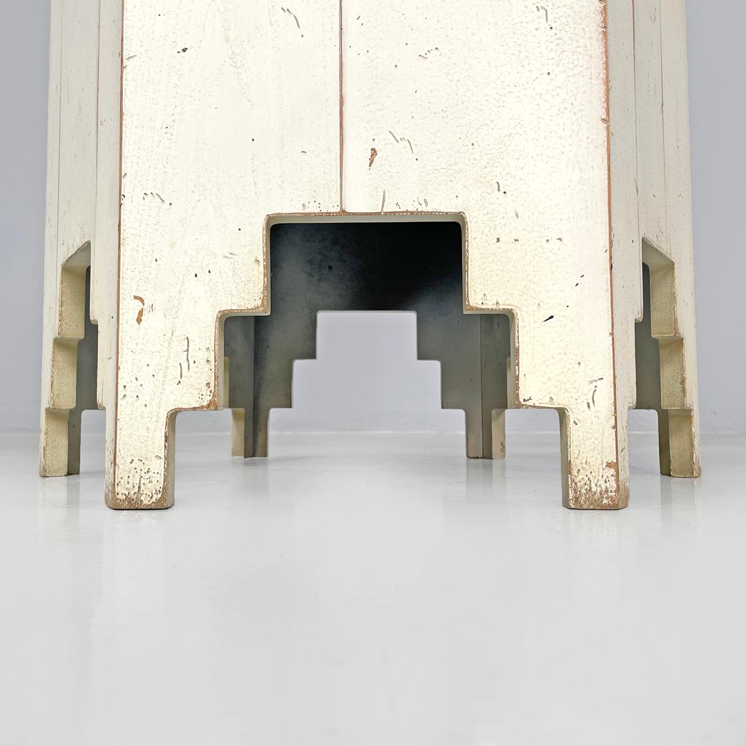 Tables basses hexagonales modernes en bois blanc de Roche Bobois, années 1980 en vente 11